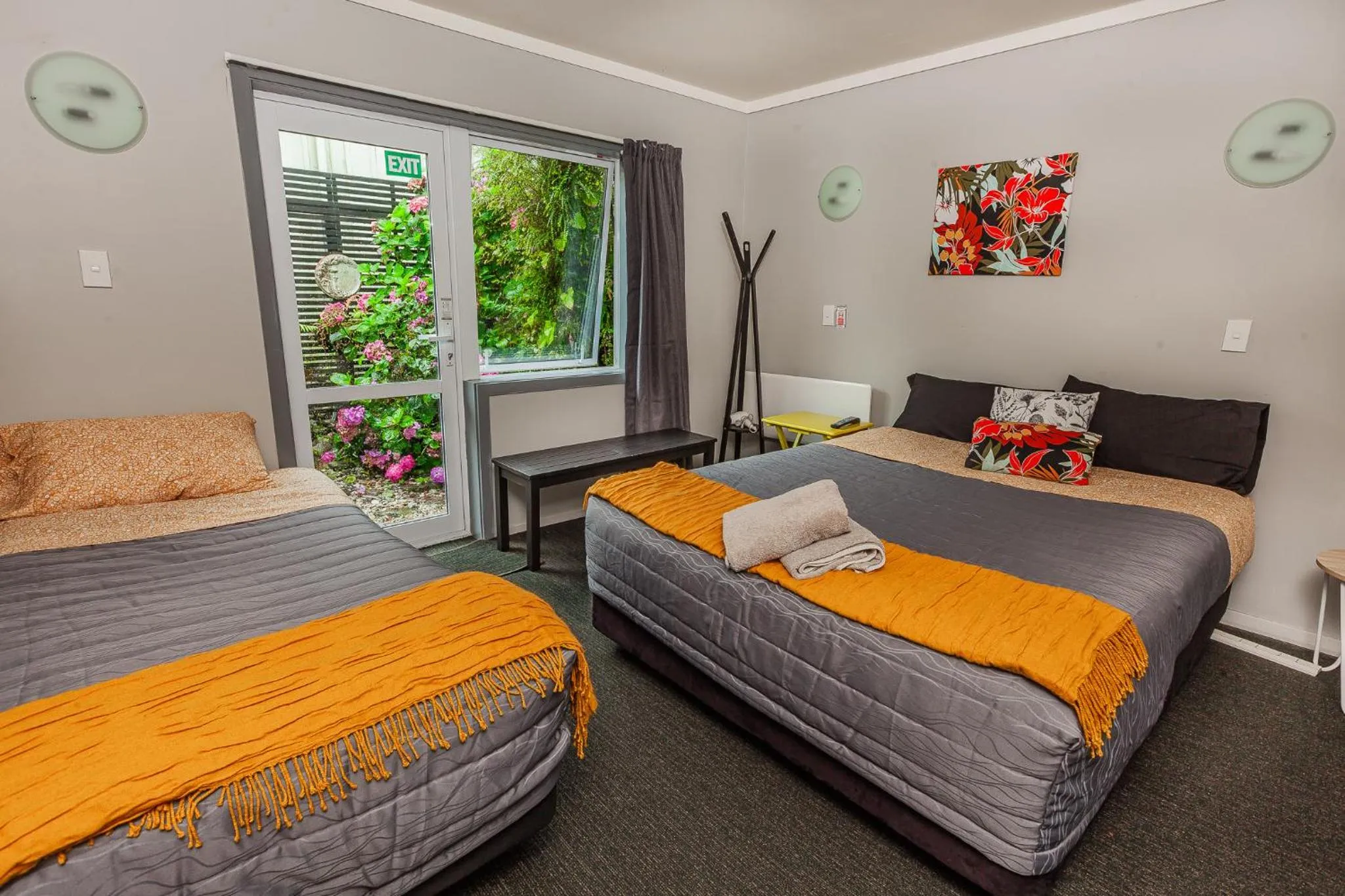 Double or Twin Room with Private Bathroom in Ivorytowers Accommodation