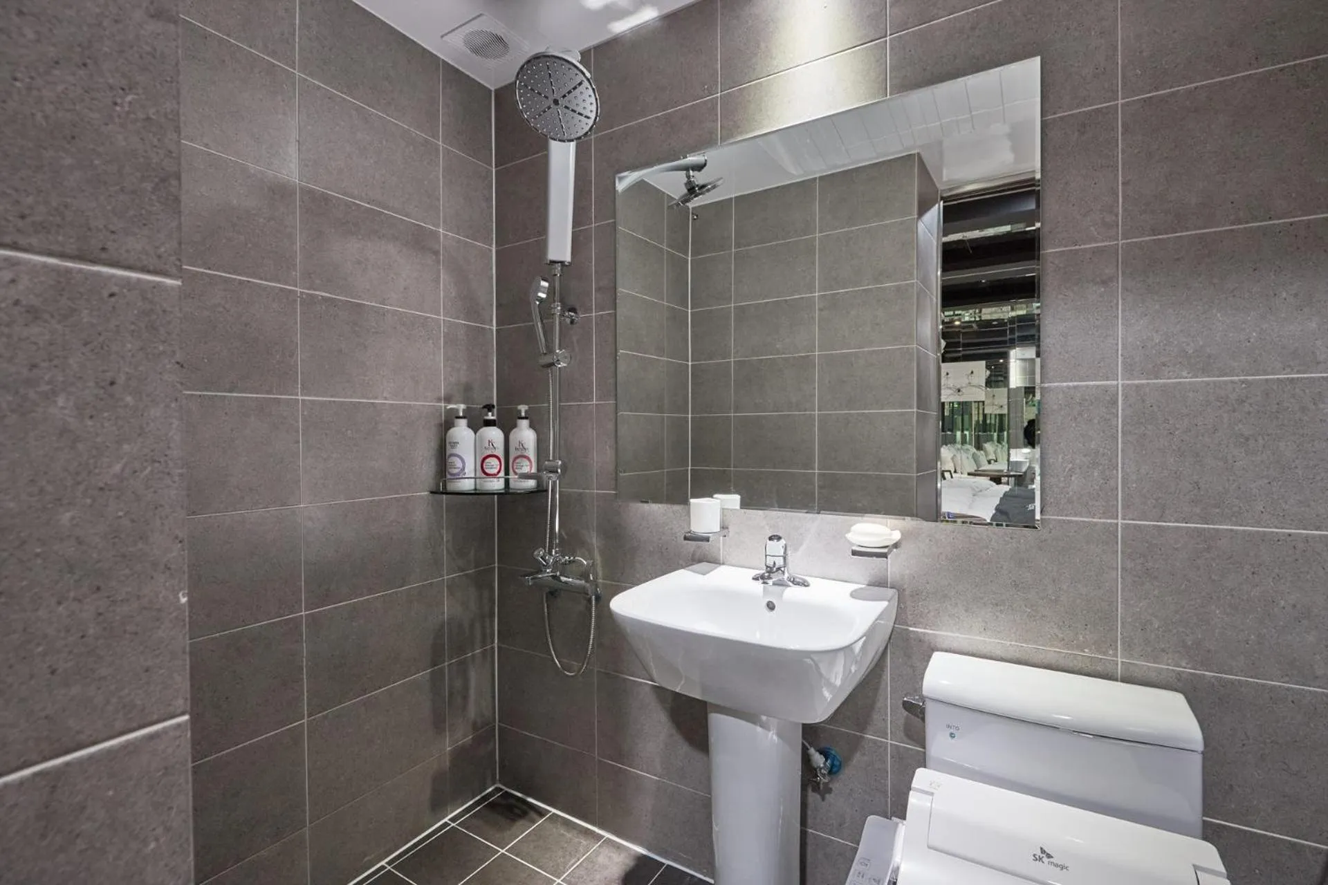 Large Double Room in You&Me Hotel