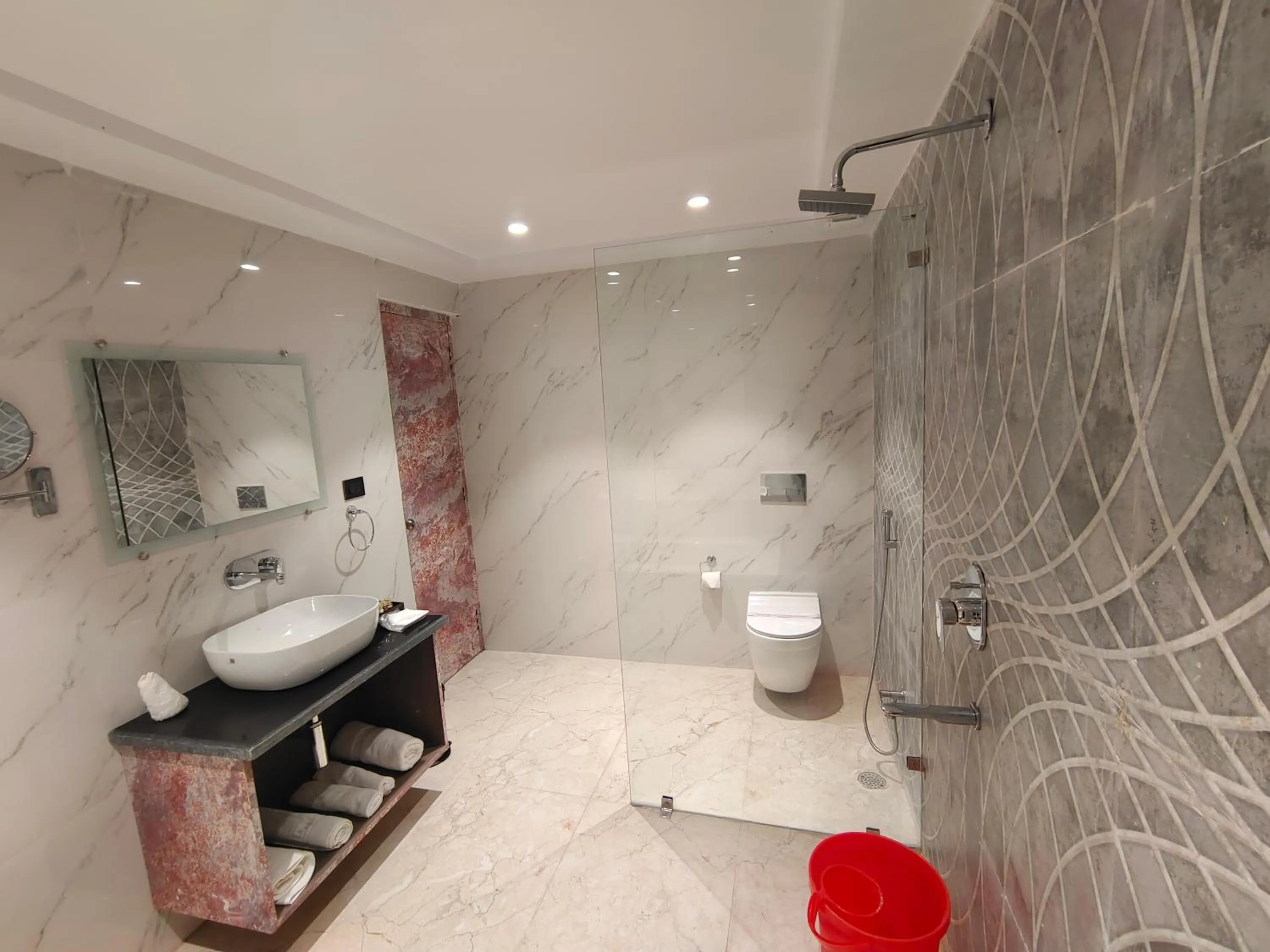 Double Room with Balcony in The Emerald Hotel & Siya Milan Banquets