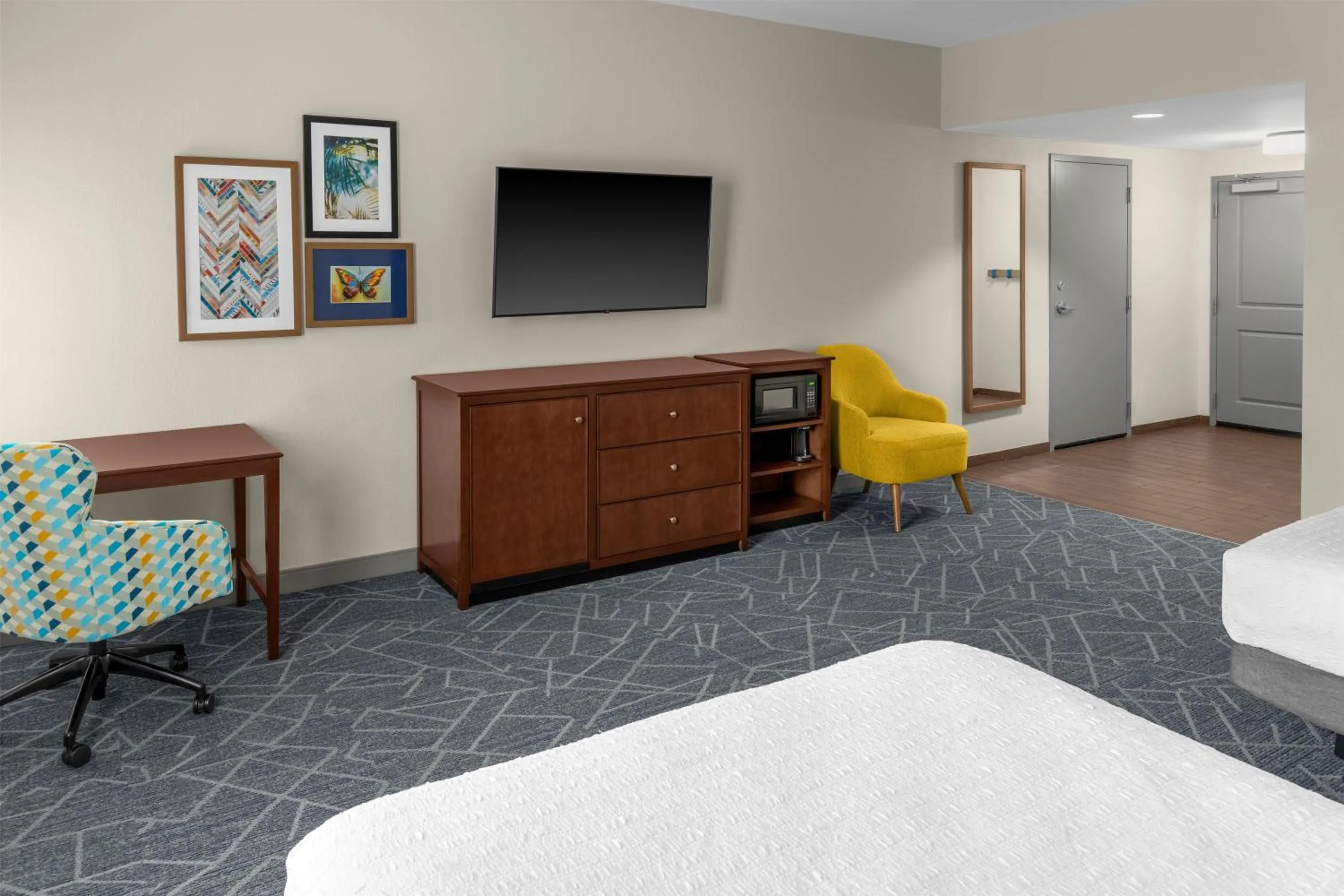 Queen Room with Two Queen Beds - Mobility Access/Non-Smoking in Hampton Inn and Suites Coconut Creek