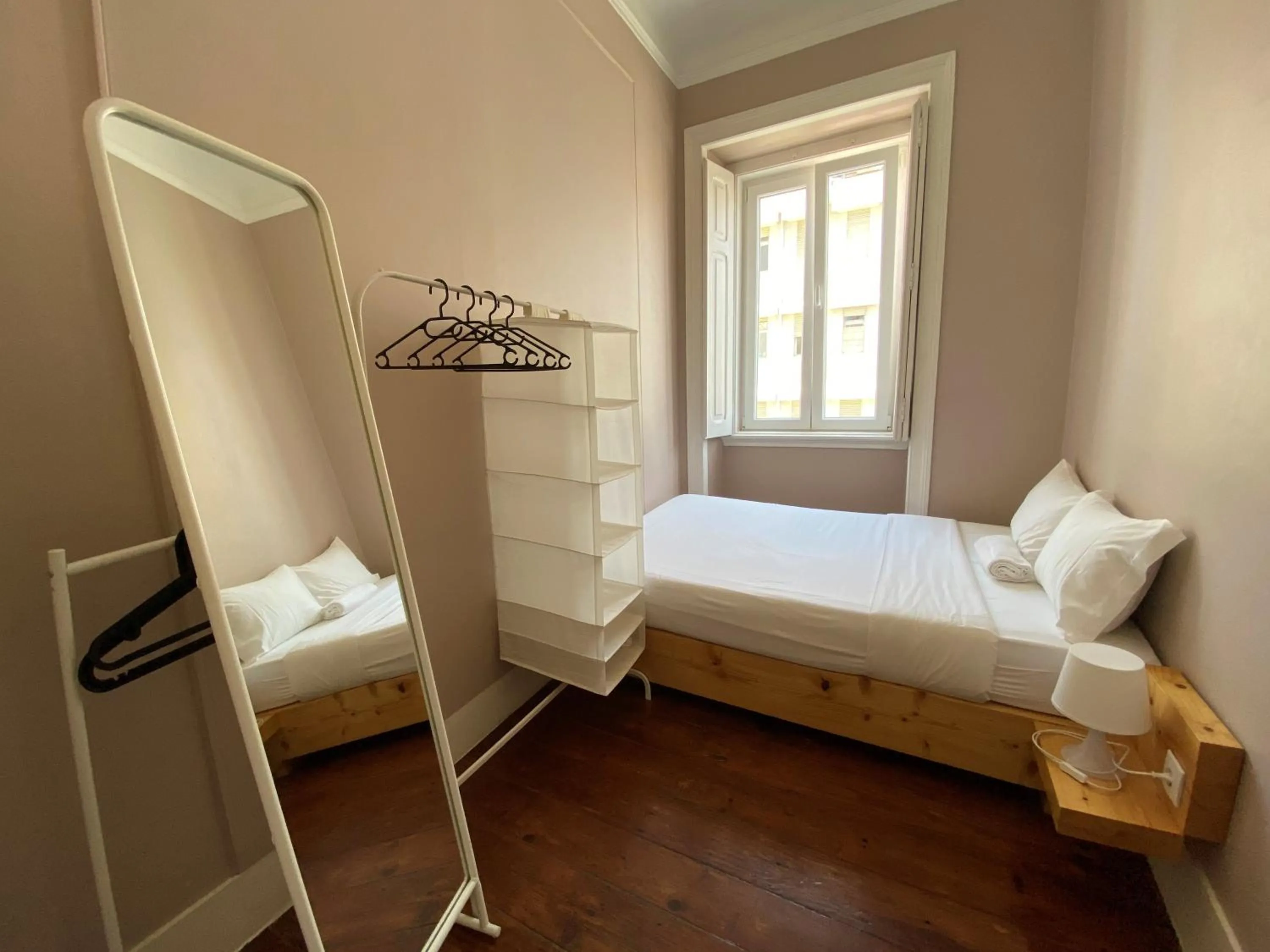 Single Room with Shared Bathroom in Green Heart Hostel