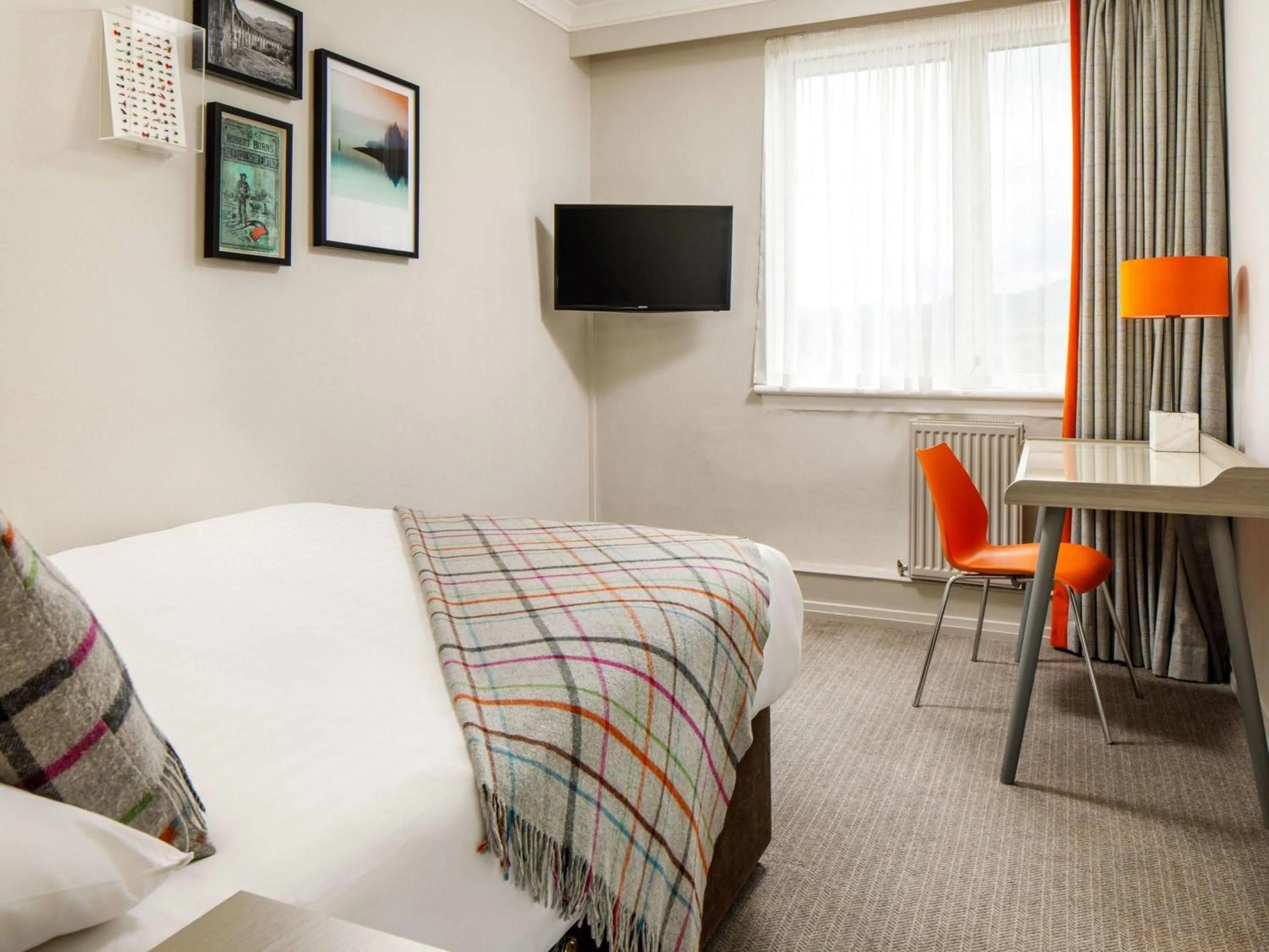 Compact Room With 1 Double Bed in Mercure Inverness Hotel