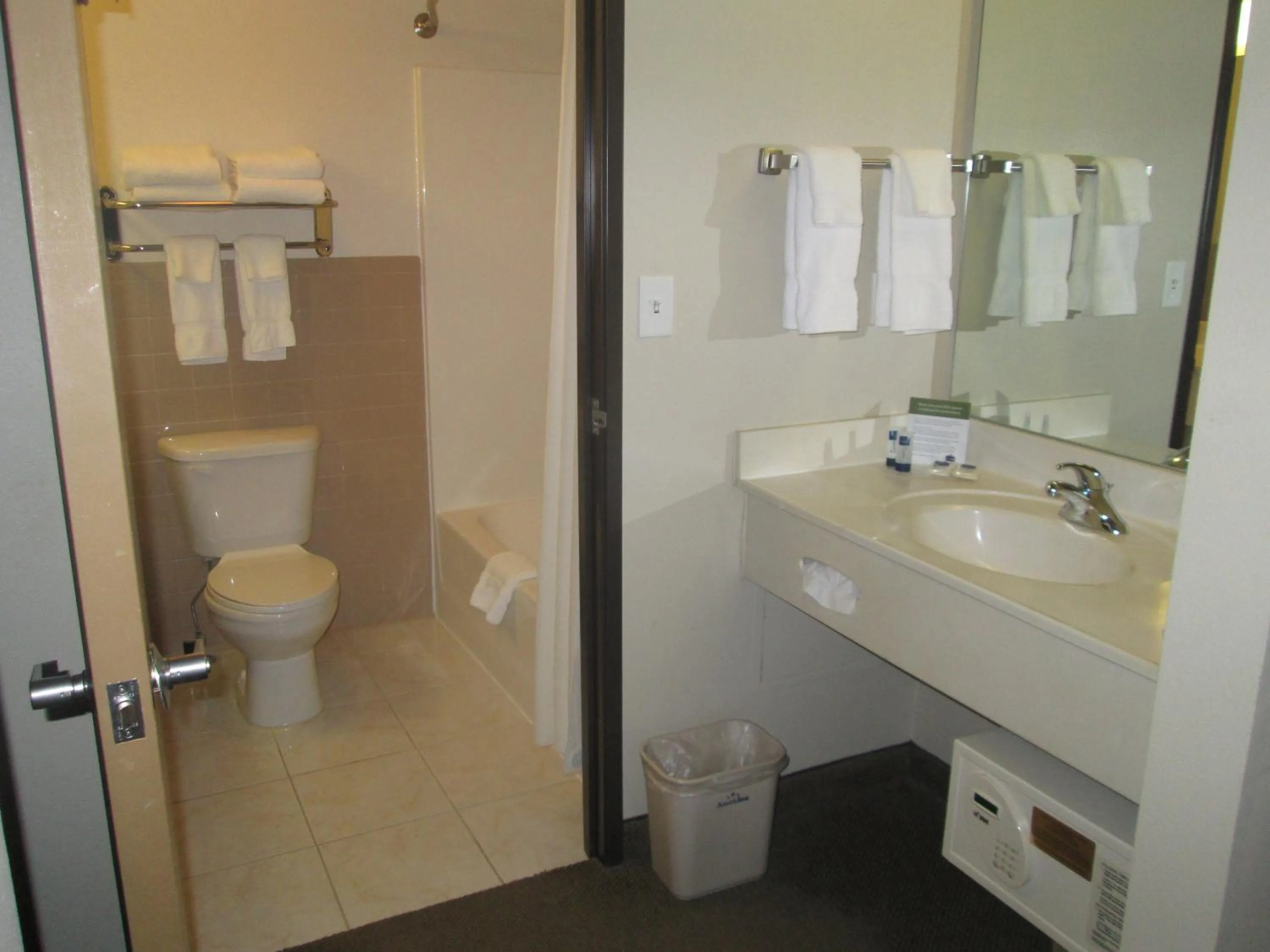 Suite - Non-Smoking in AmericInn by Wyndham Charlevoix