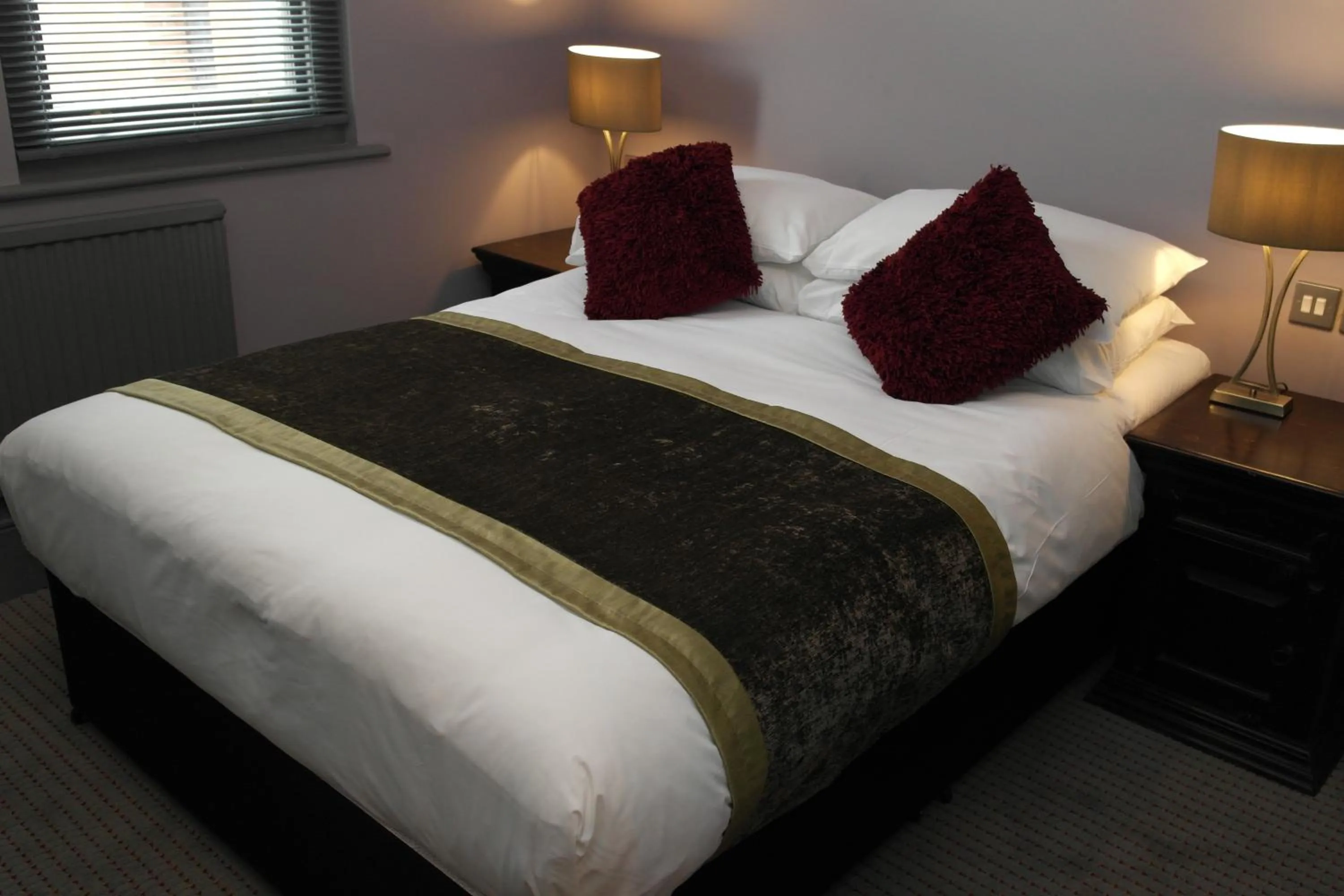 Small Double Room - single occupancy in Wards Hotel & Restaurant