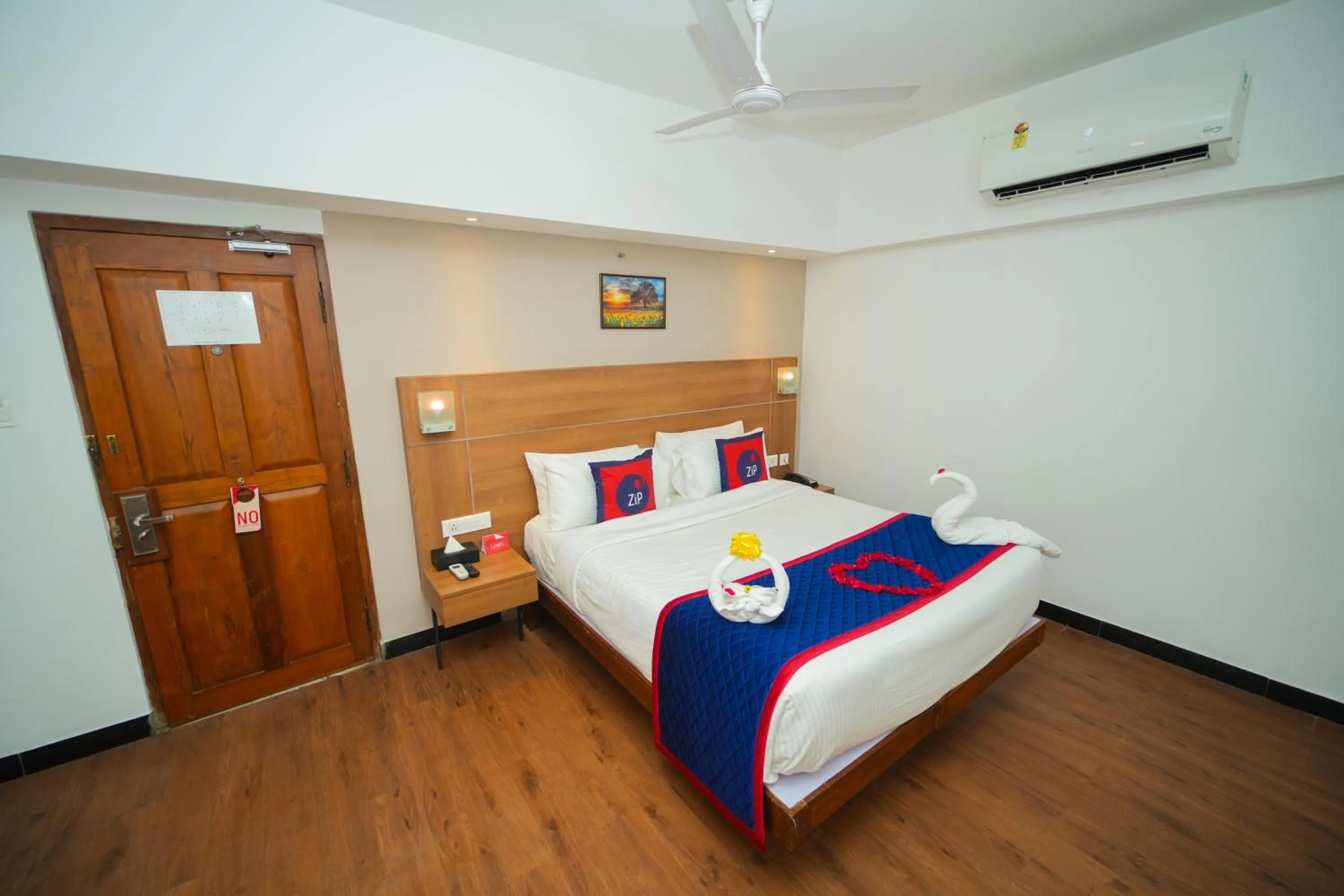 Deluxe Double Room - single occupancy in Zip by Spree Hotels Mangala International