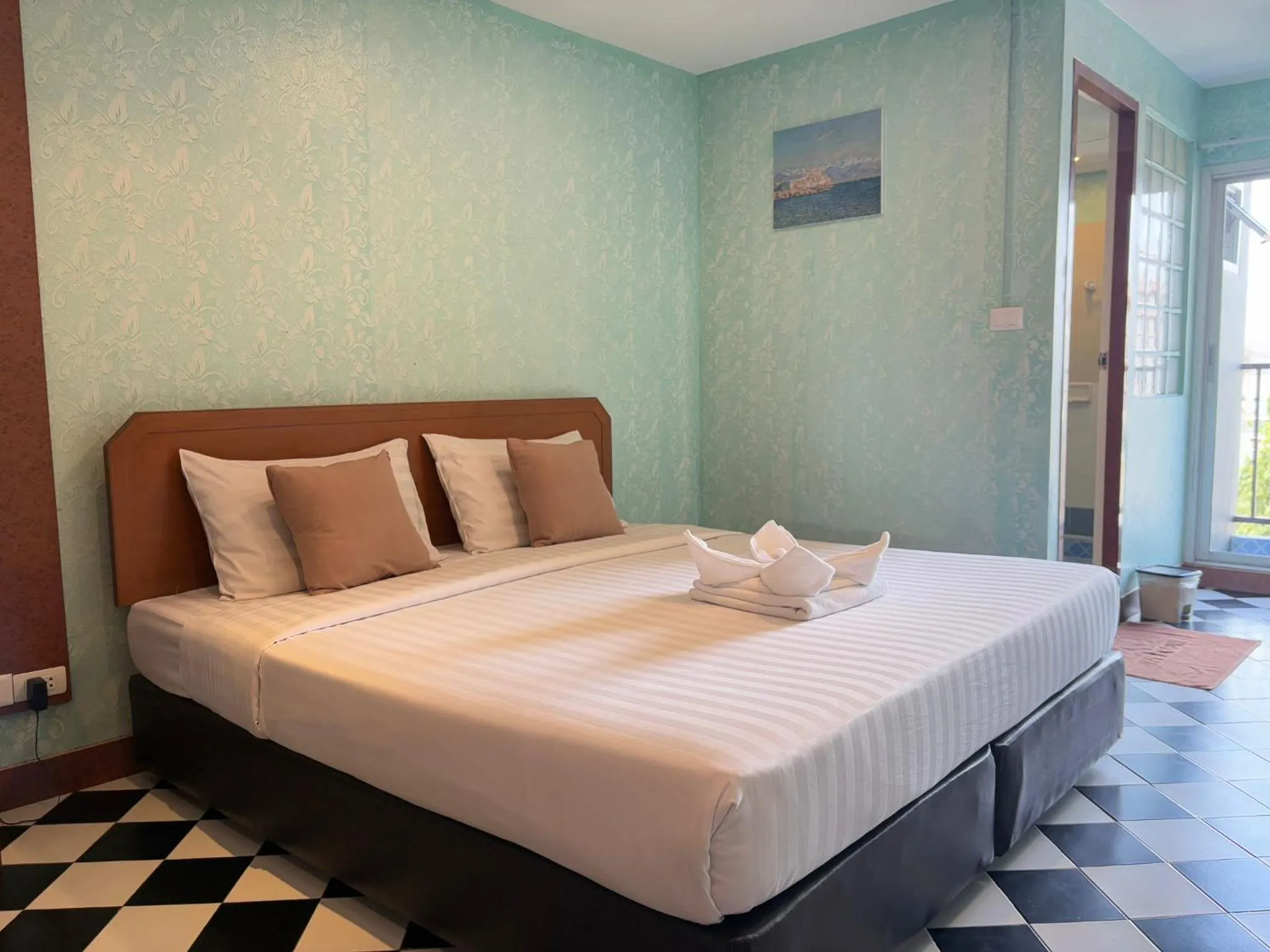 Superior Double Room in OYO 75446 Travis Inthamara 49