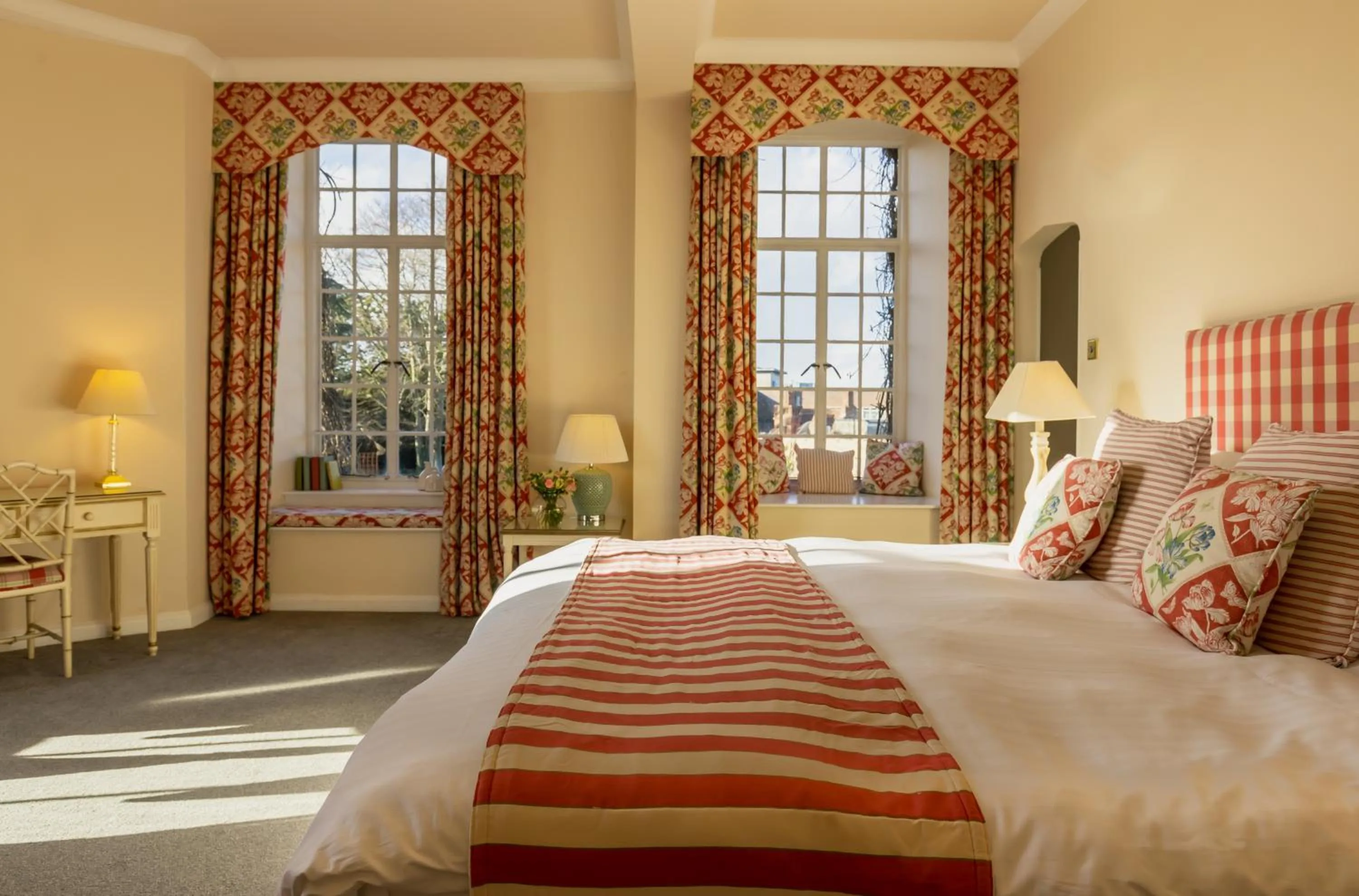 Deluxe Suite - single occupancy in Castle Hotel