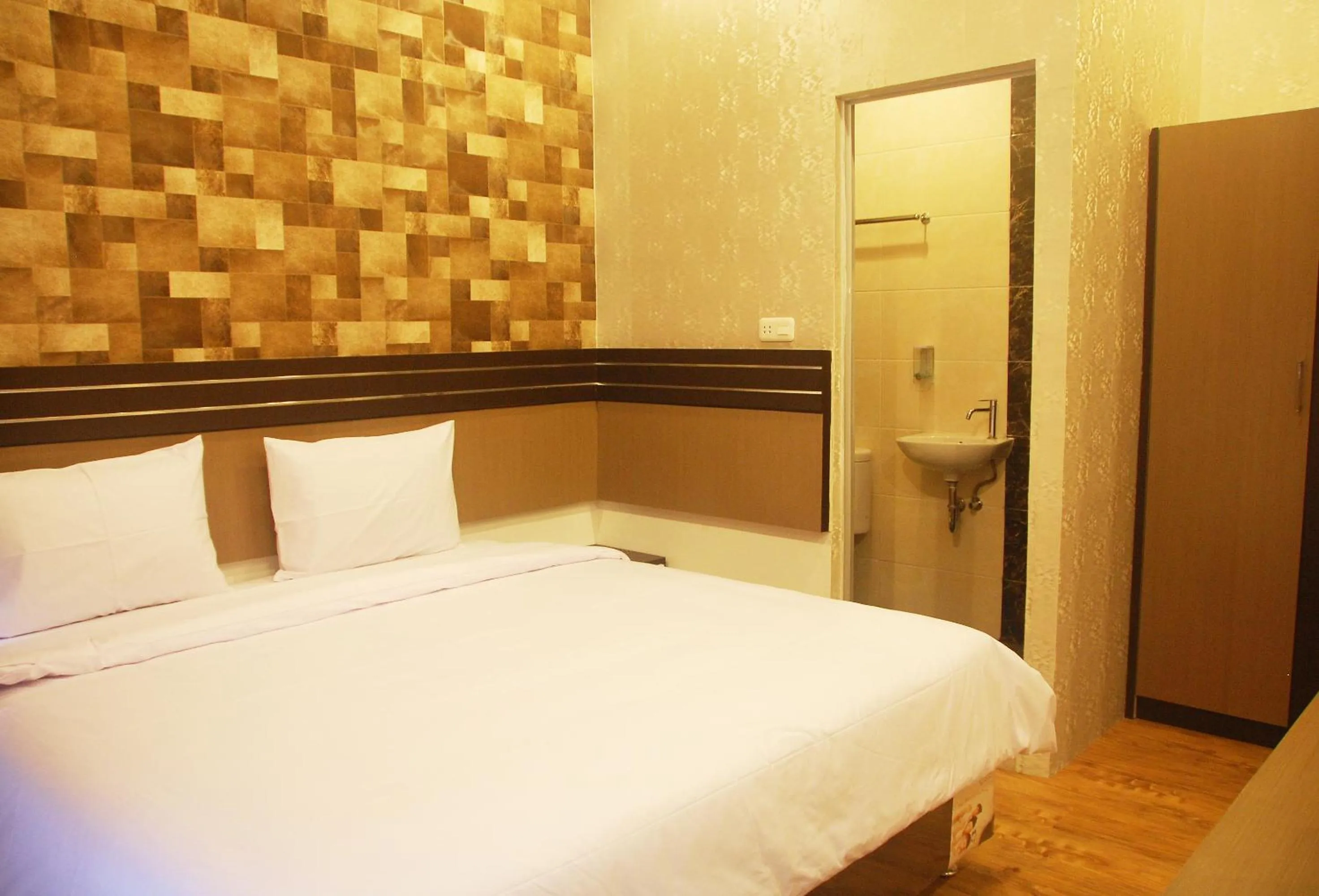 Studio in Gandhi Inn