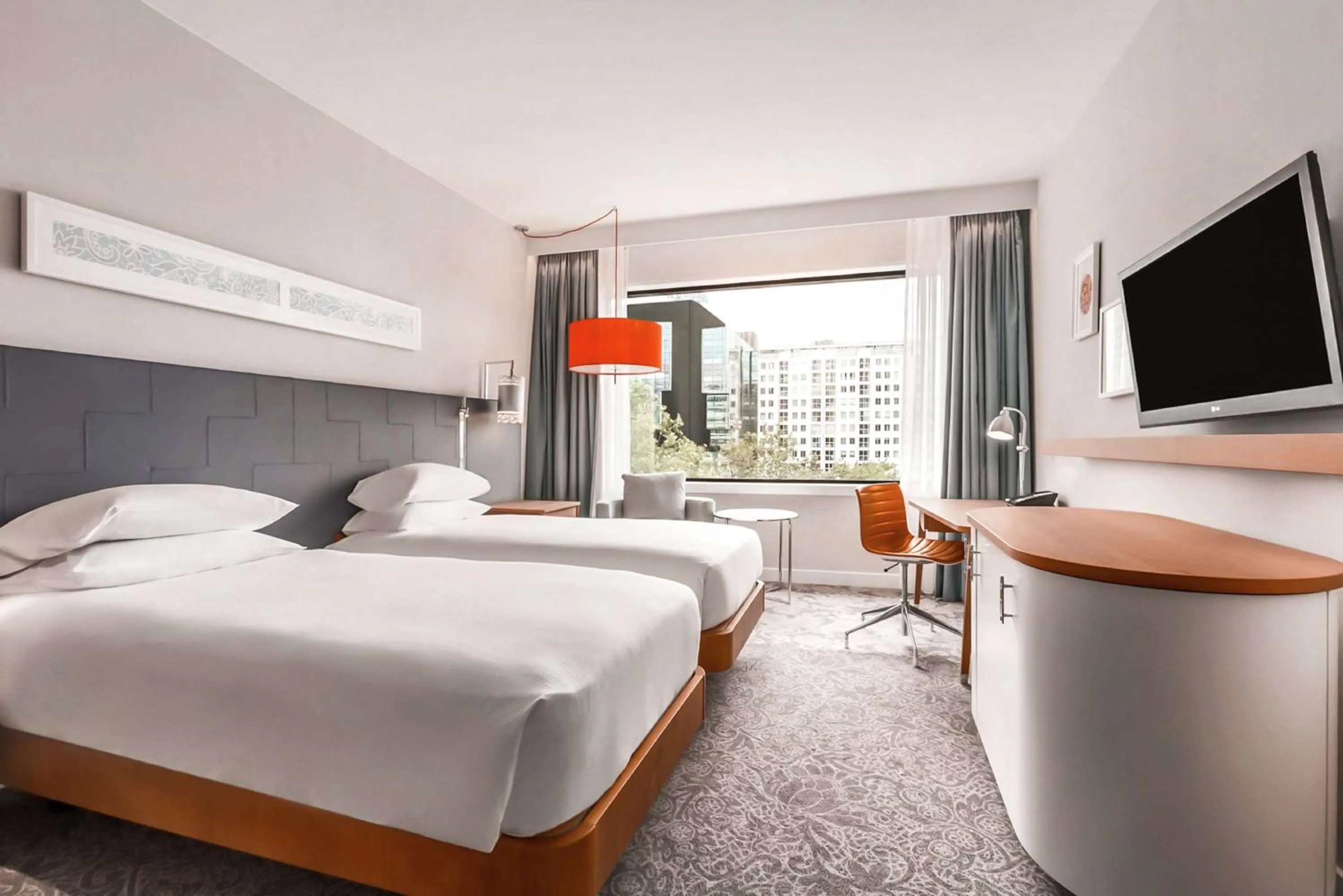 Twin Room in Hilton Rotterdam