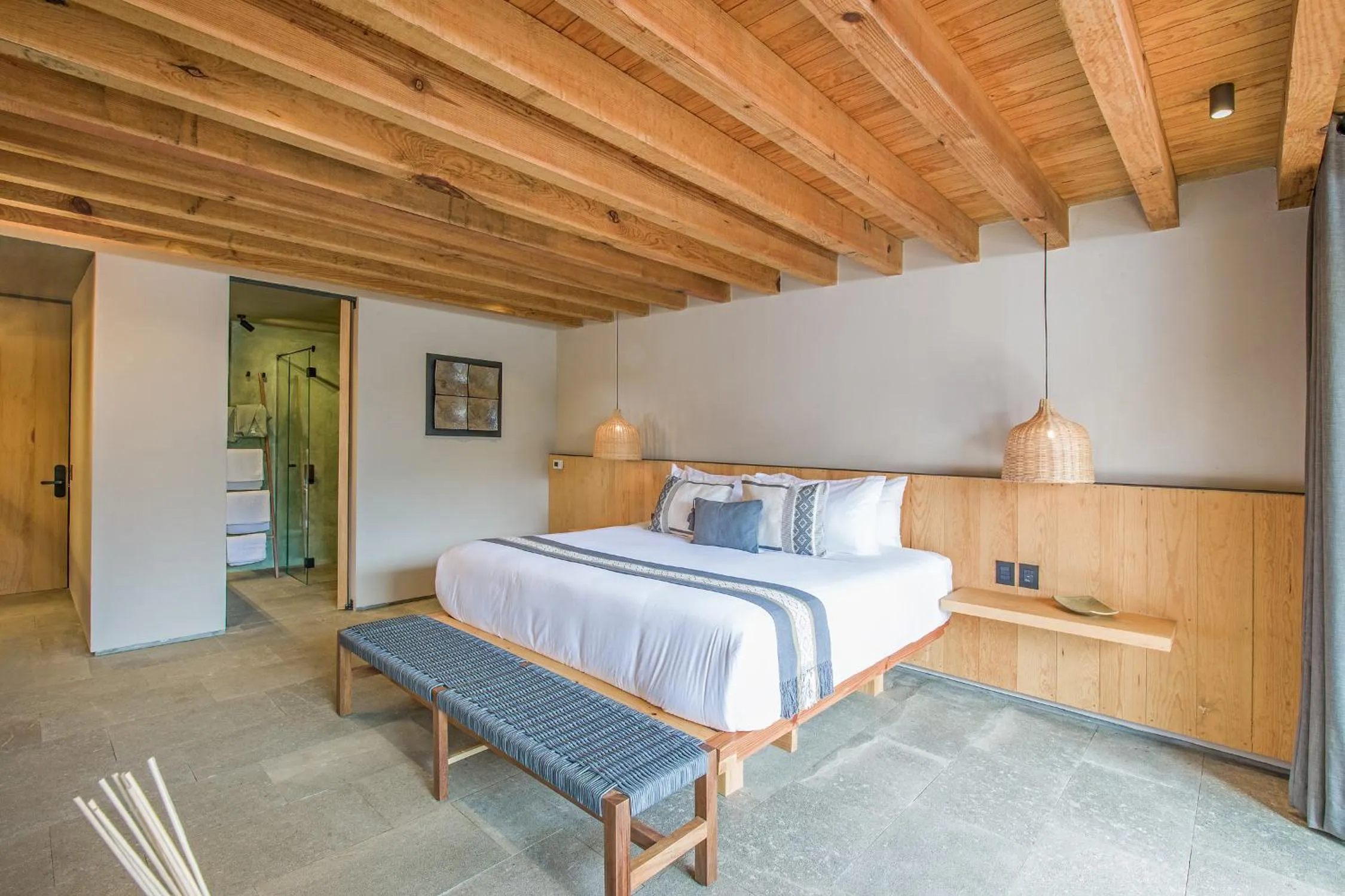 King Suite with Pool View in El Lugar del que te hable Hotel Boutique