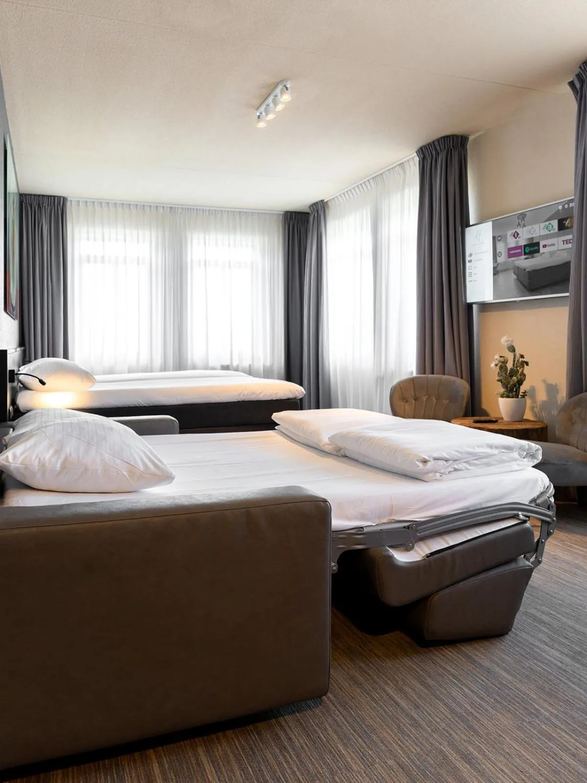 Quadruple Room in Hotel Alkmaar