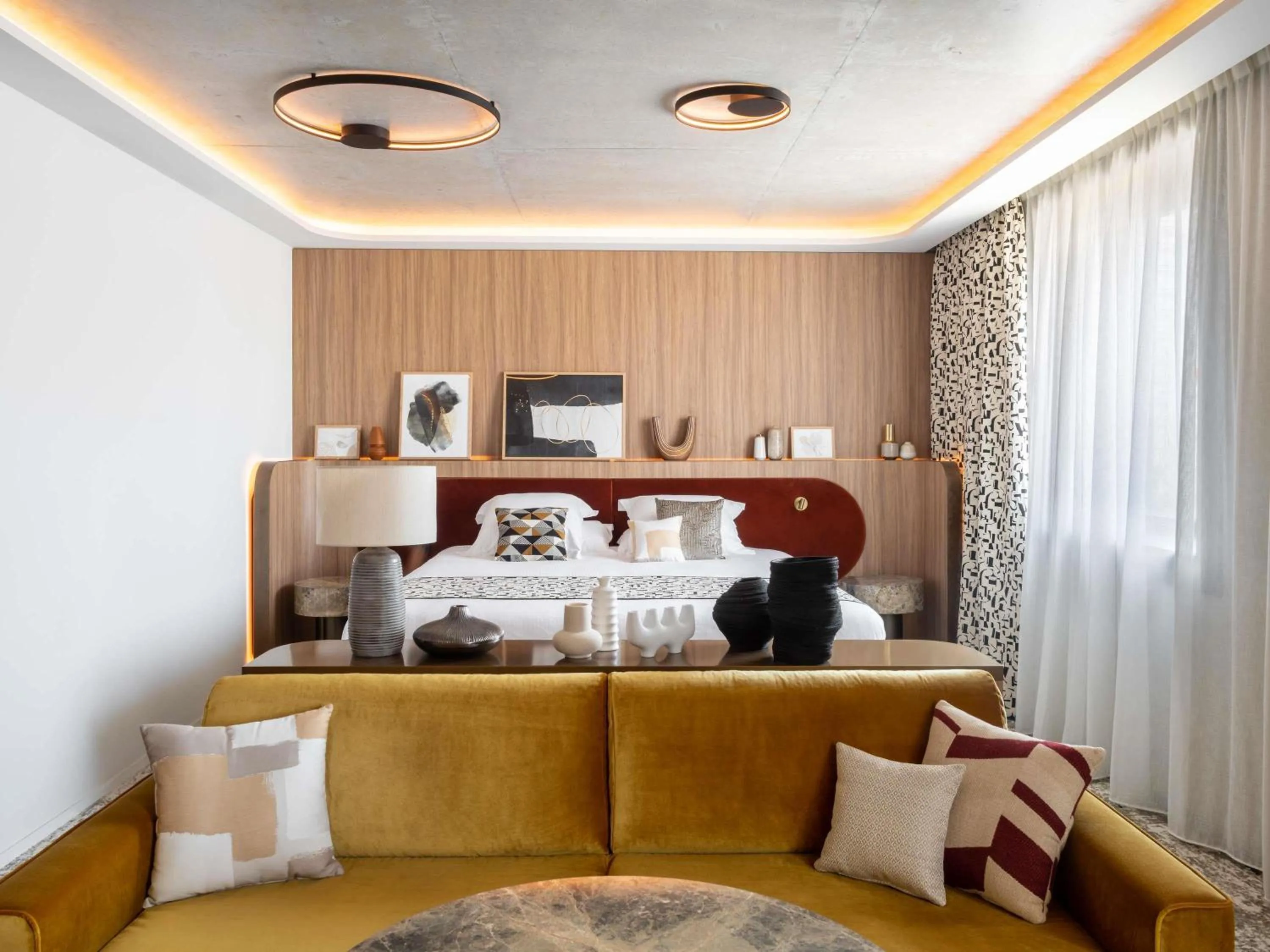 Junior Suite with King Bed and Sofa Bed in Pullman Lyon