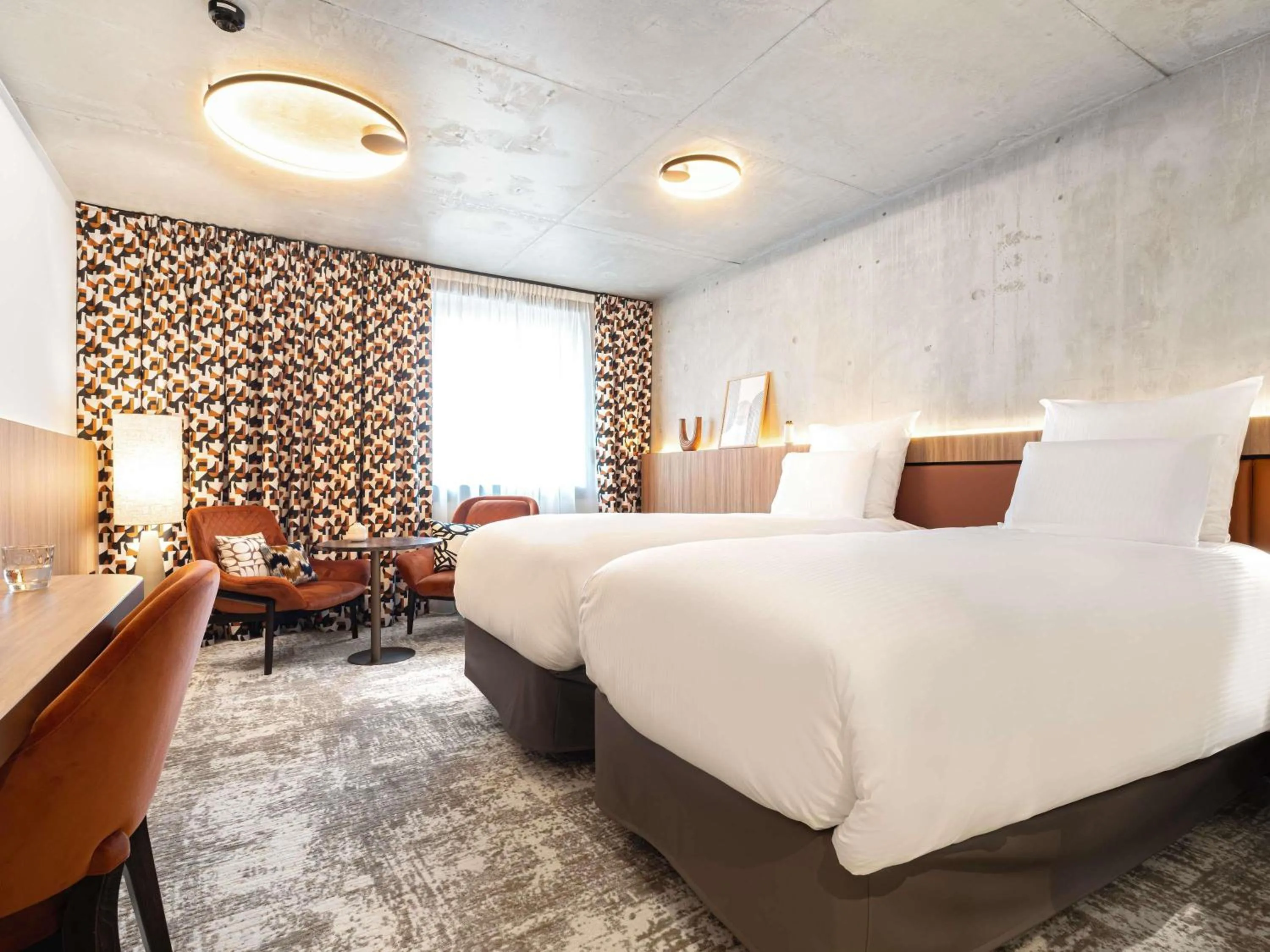 Superior Twin Room in Pullman Lyon