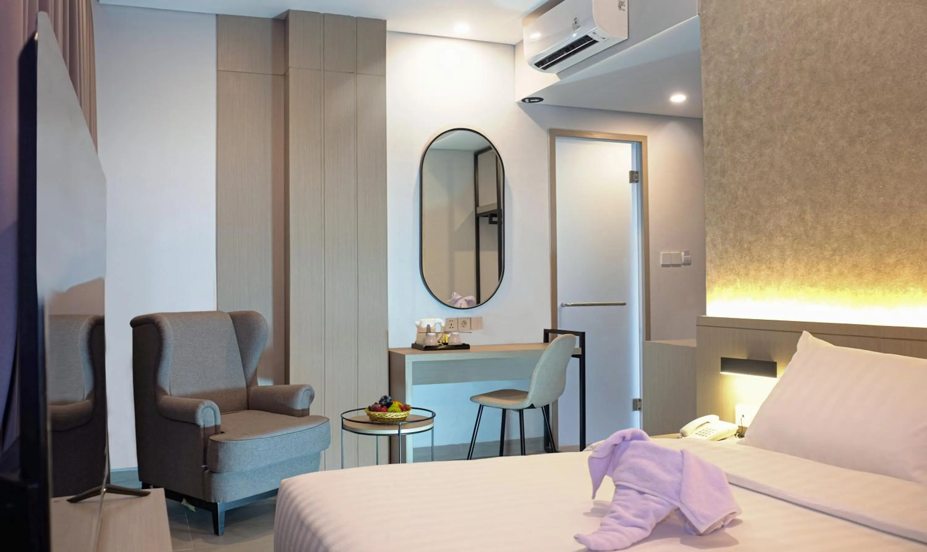 Suite in Front One Boutique Hotel Taman Anggrek