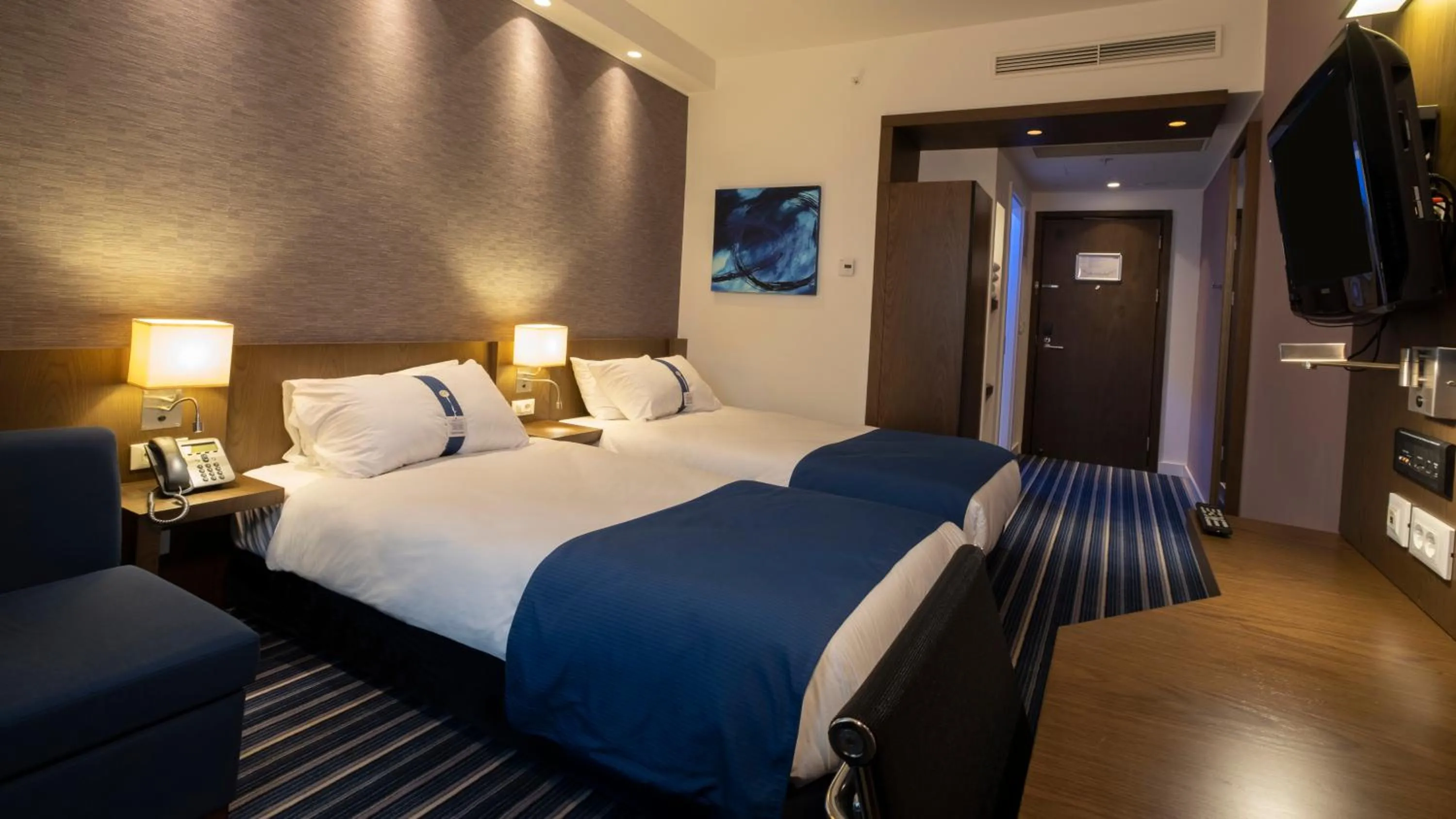 Standard Twin Room in FEZ INN Hotel