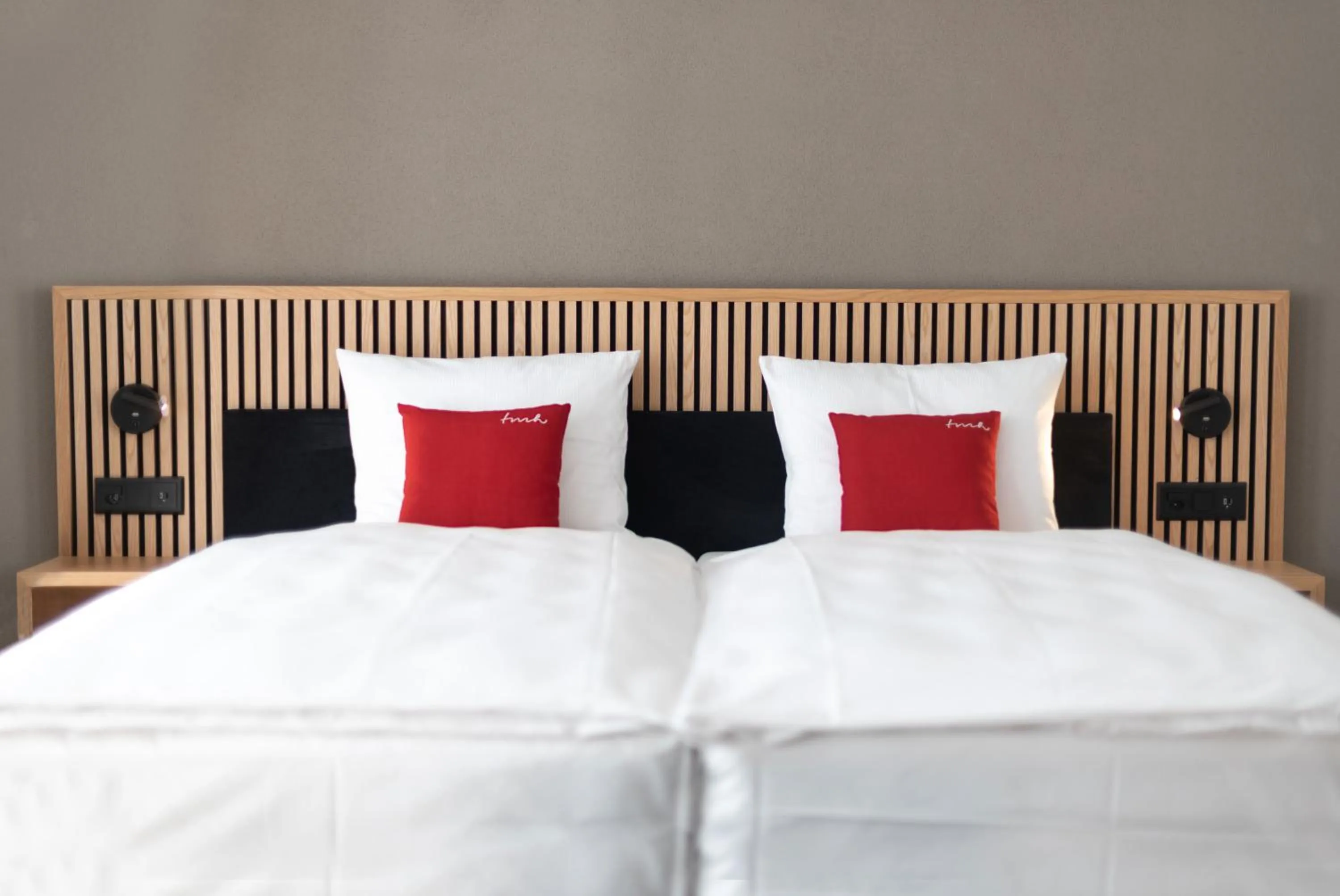 BAB extra extra large Double Room with Kitchenette in Tailormade Hotel BAB Bachenbülach