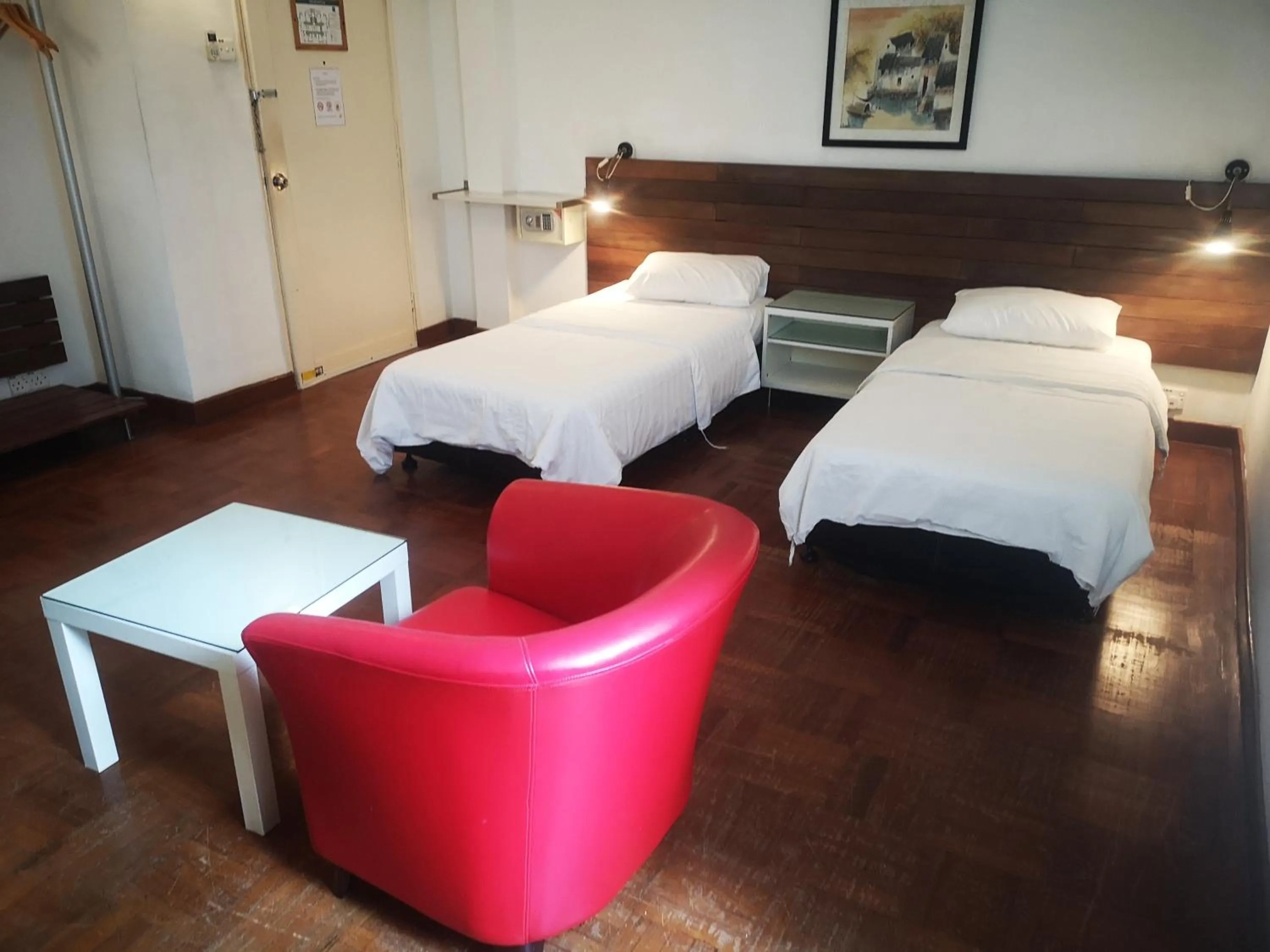 Deluxe Twin Room in Lodge Paradize Hotel