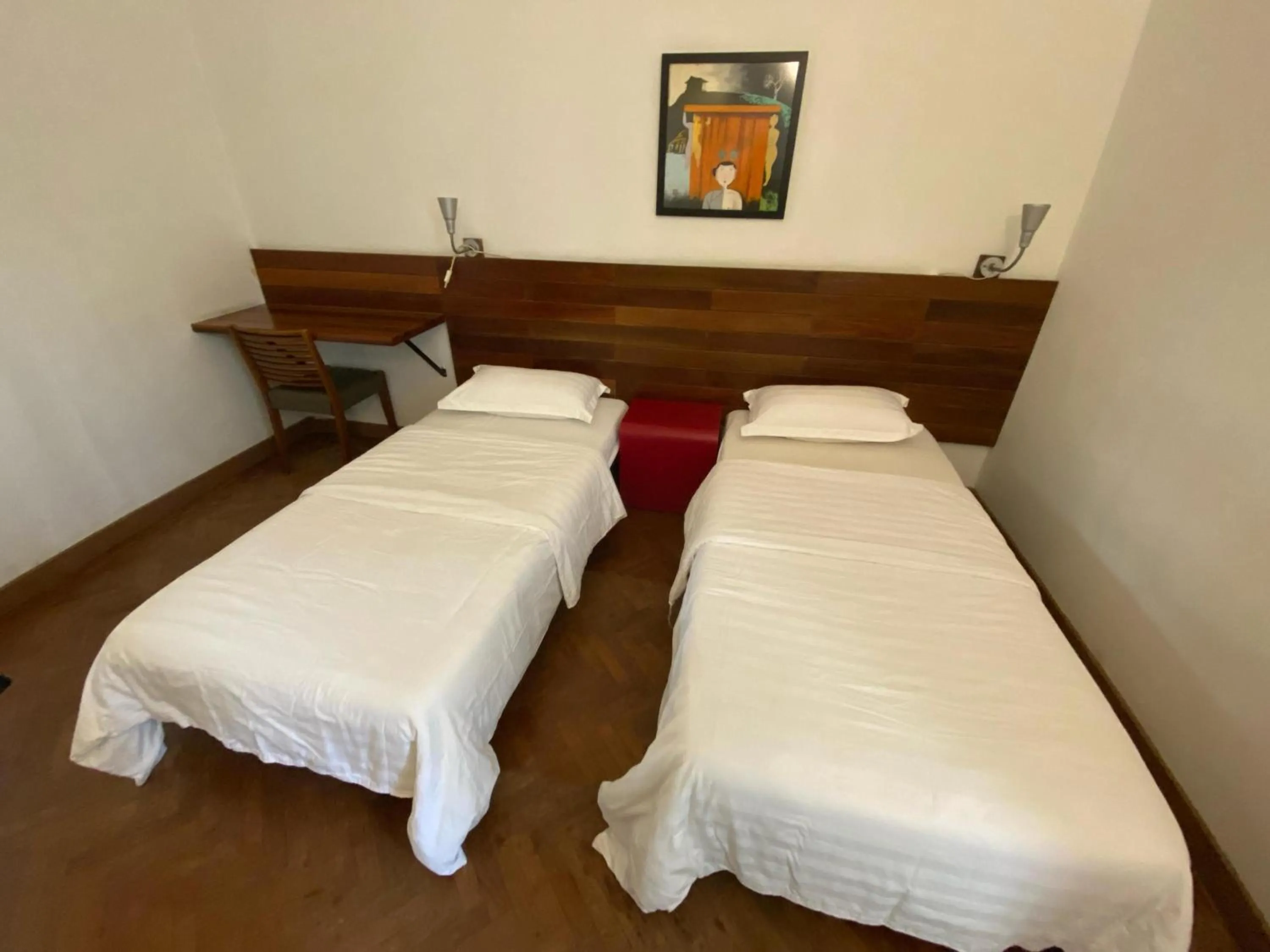 Standard Twin Room in Lodge Paradize Hotel