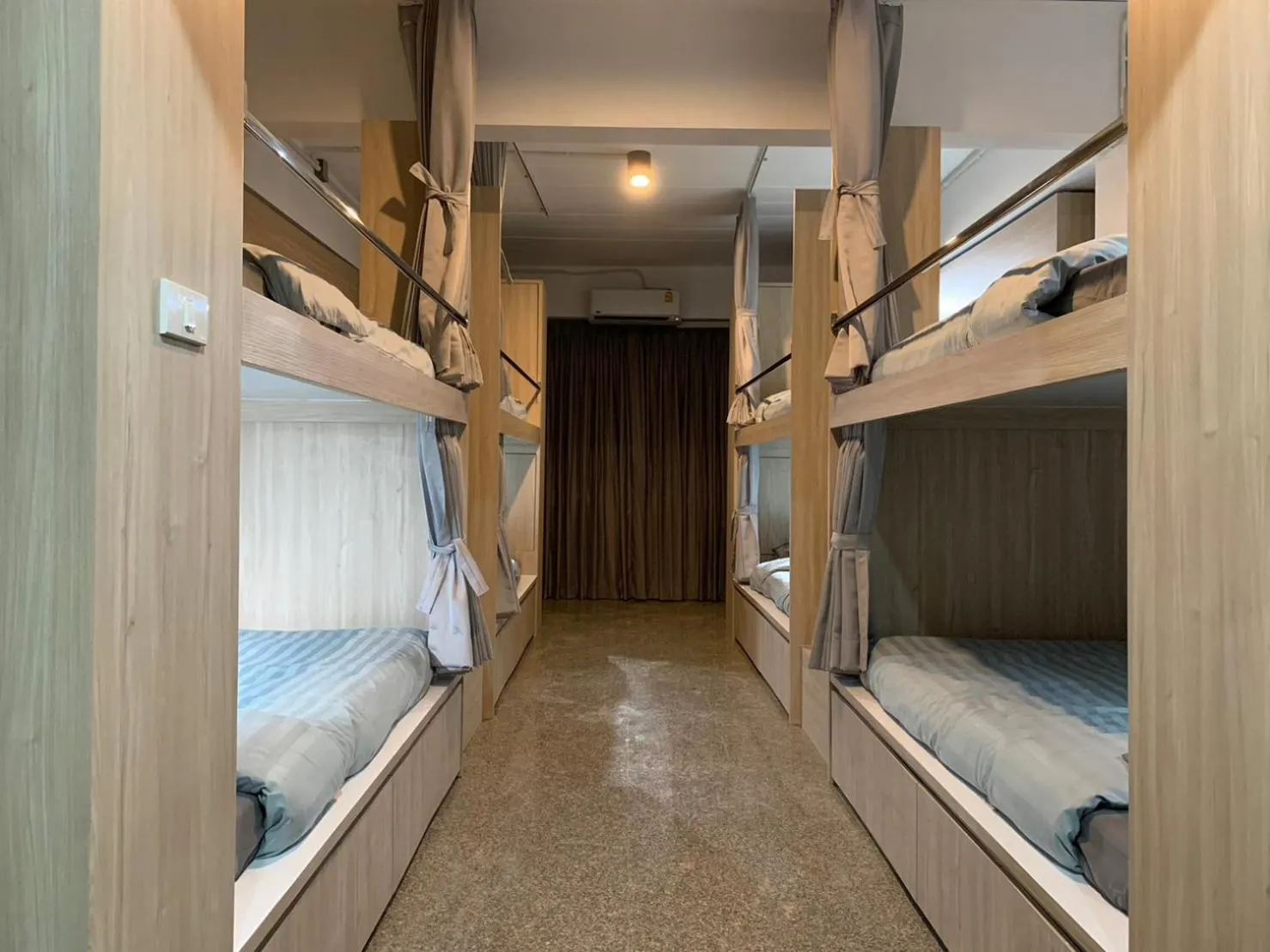 8-Bed Mixed Dormitory Room in Marni BKK Hostel