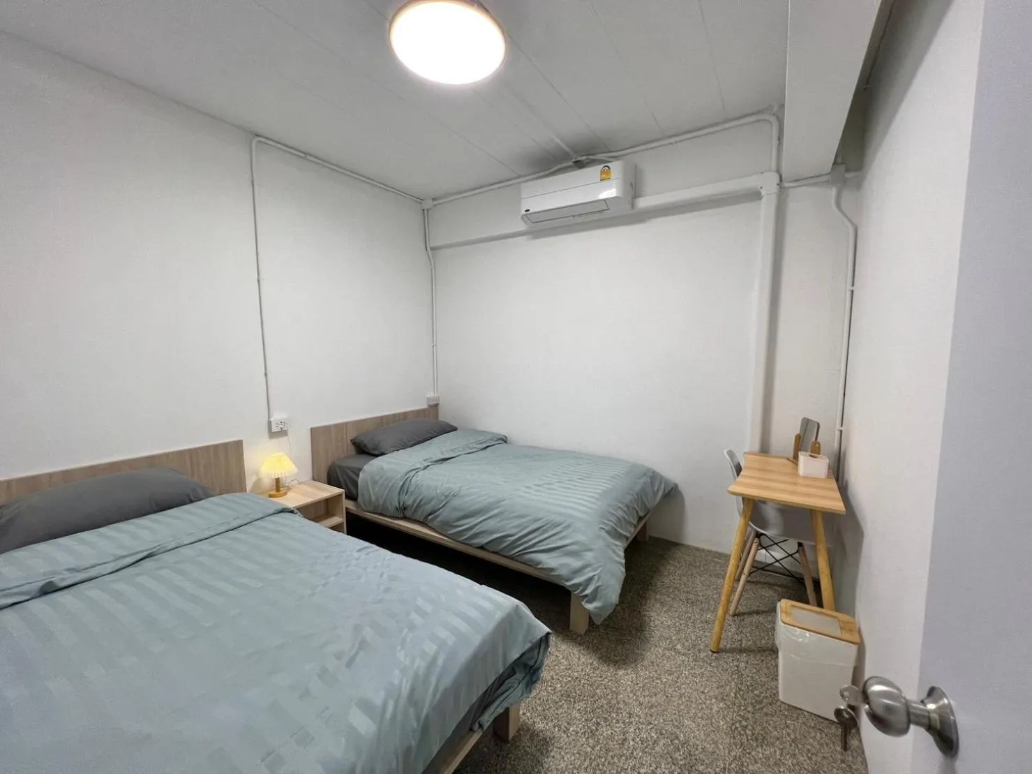 Twin Room with Shared Bathroom in Marni BKK Hostel