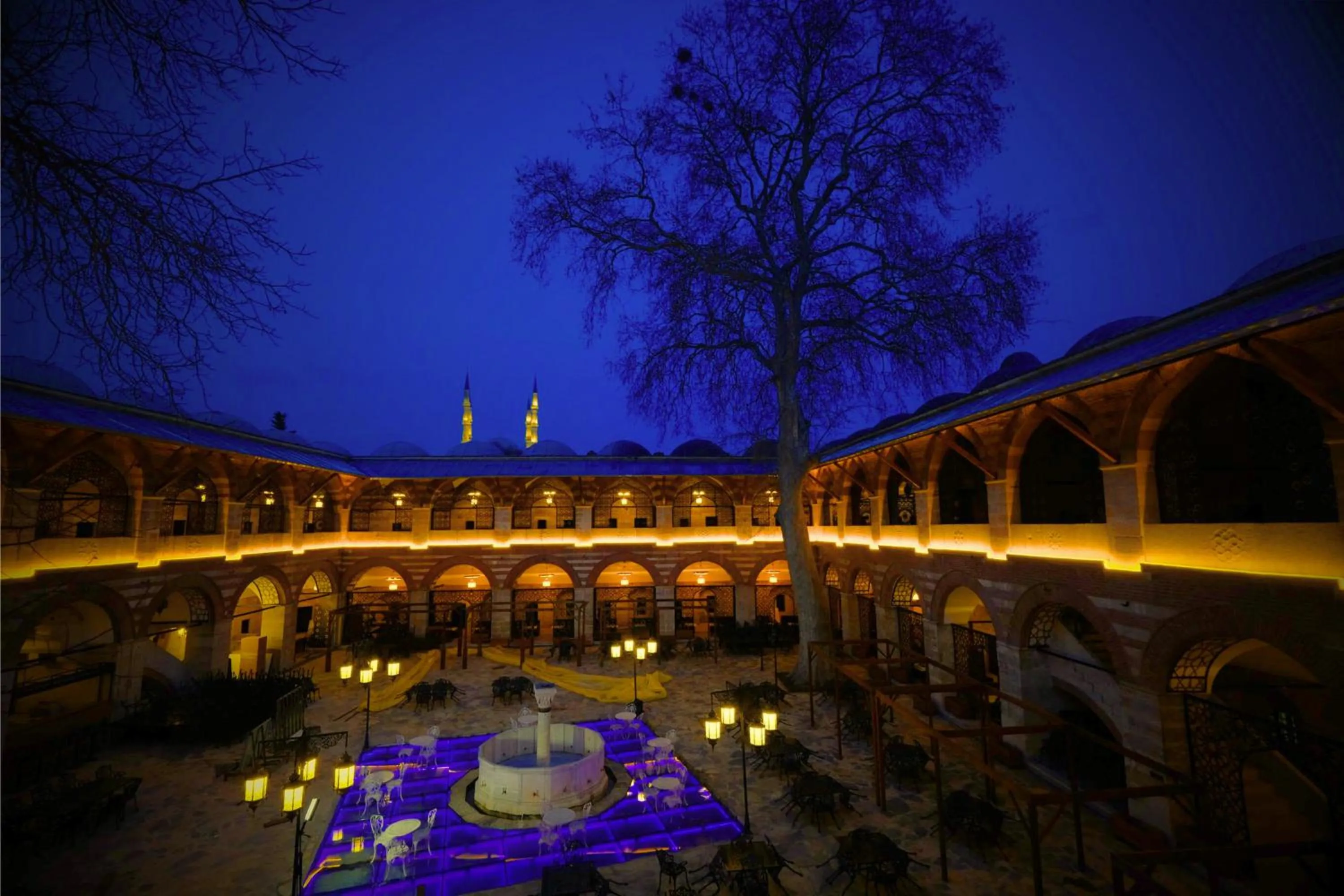 Rüstempaşa Kervansaray Hotel with Free Parking