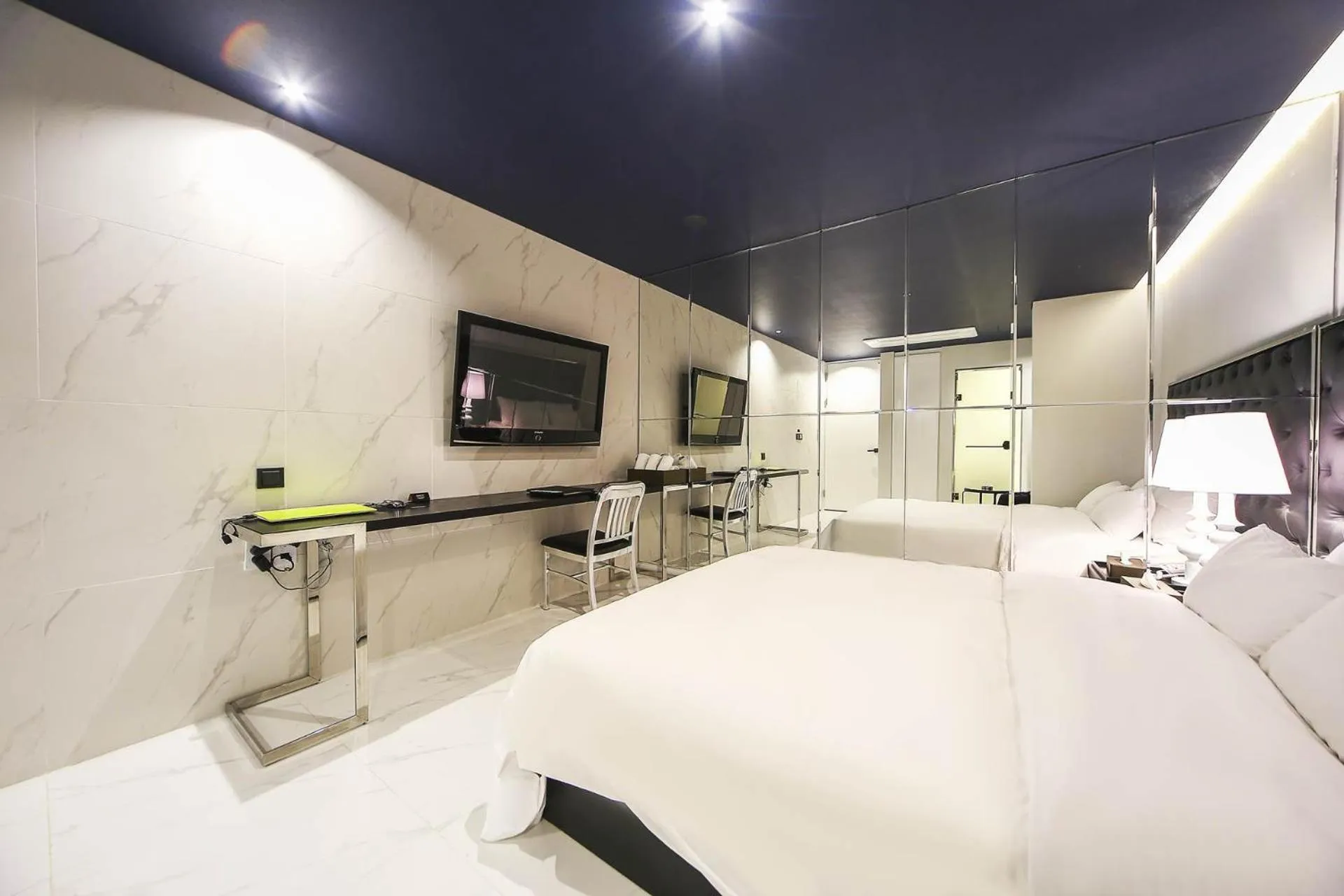 Standard Studio in Hotel Star Premier Yeoksam