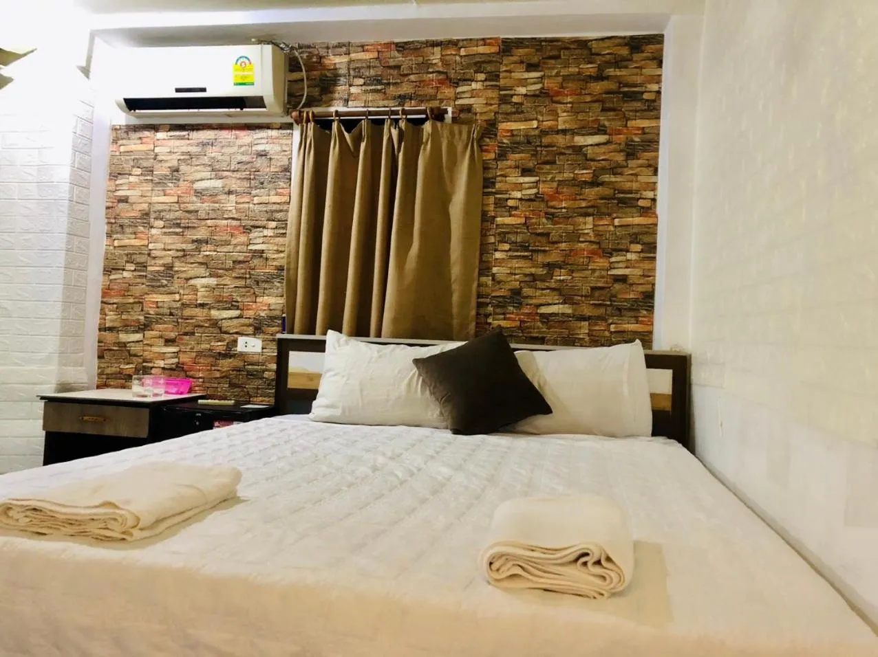 Double Room with Shared Bathroom in Vientiane Star Hotel