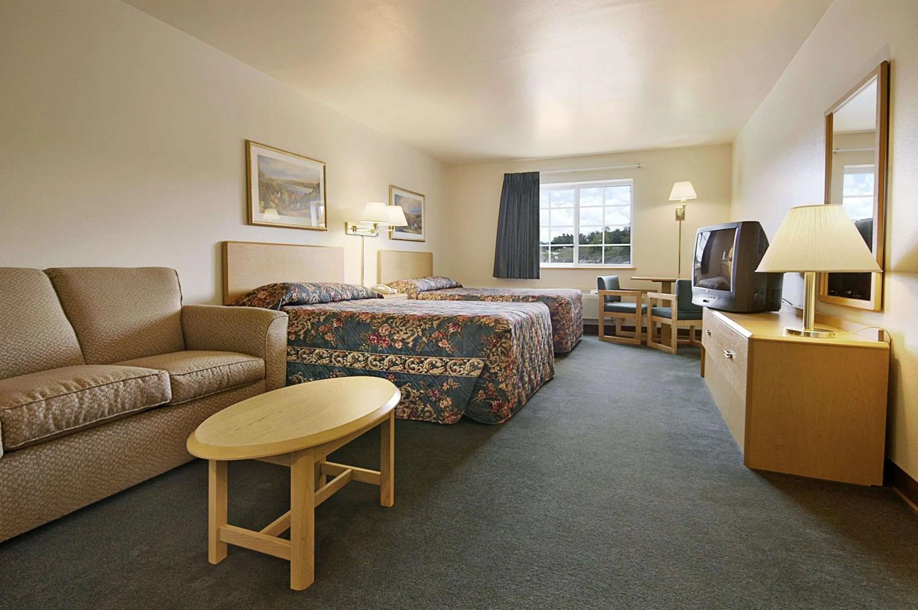 Deluxe Queen Room with Two Queen Beds - Non-Smoking in Super 8 by Wyndham Ava