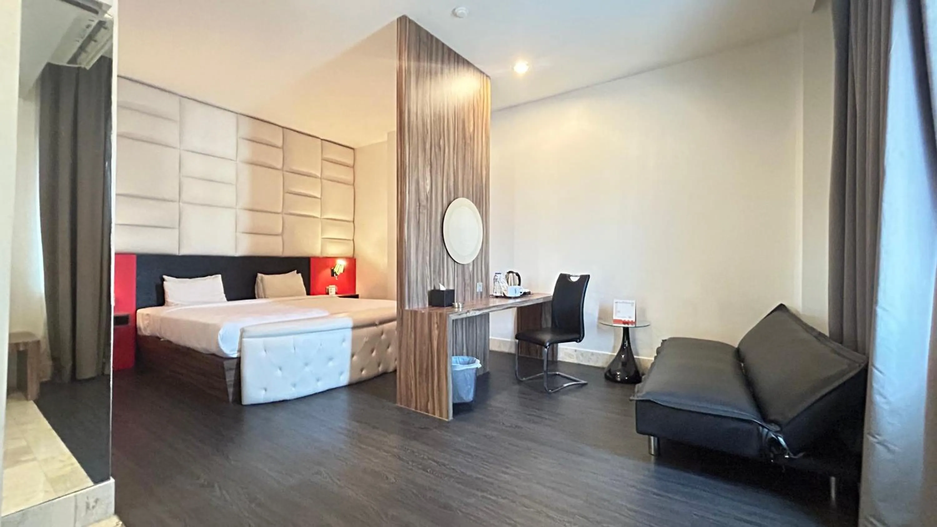 Grand Deluxe Double Room in Swiss-Belcourt Makassar