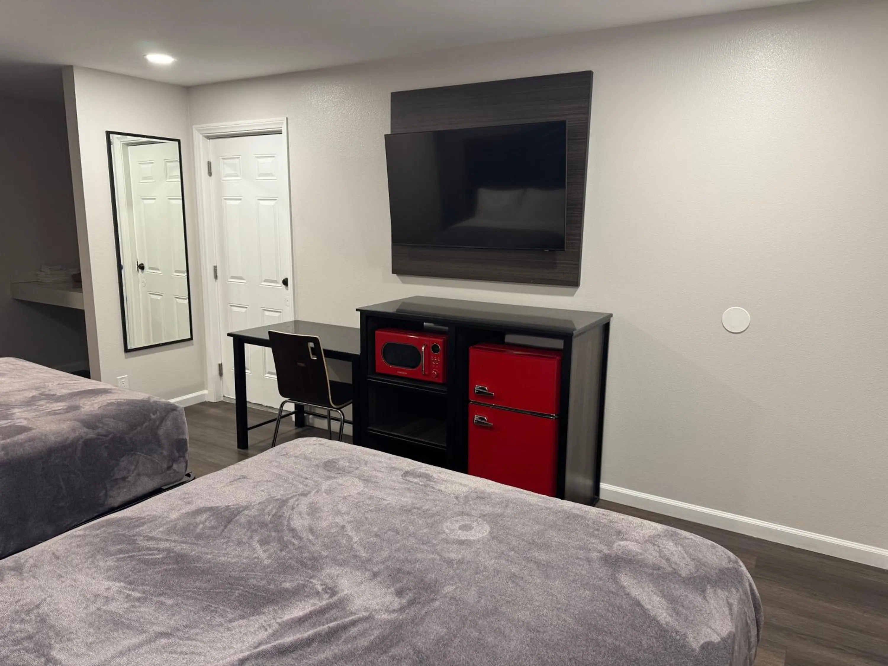 Double Room in Deep Creek