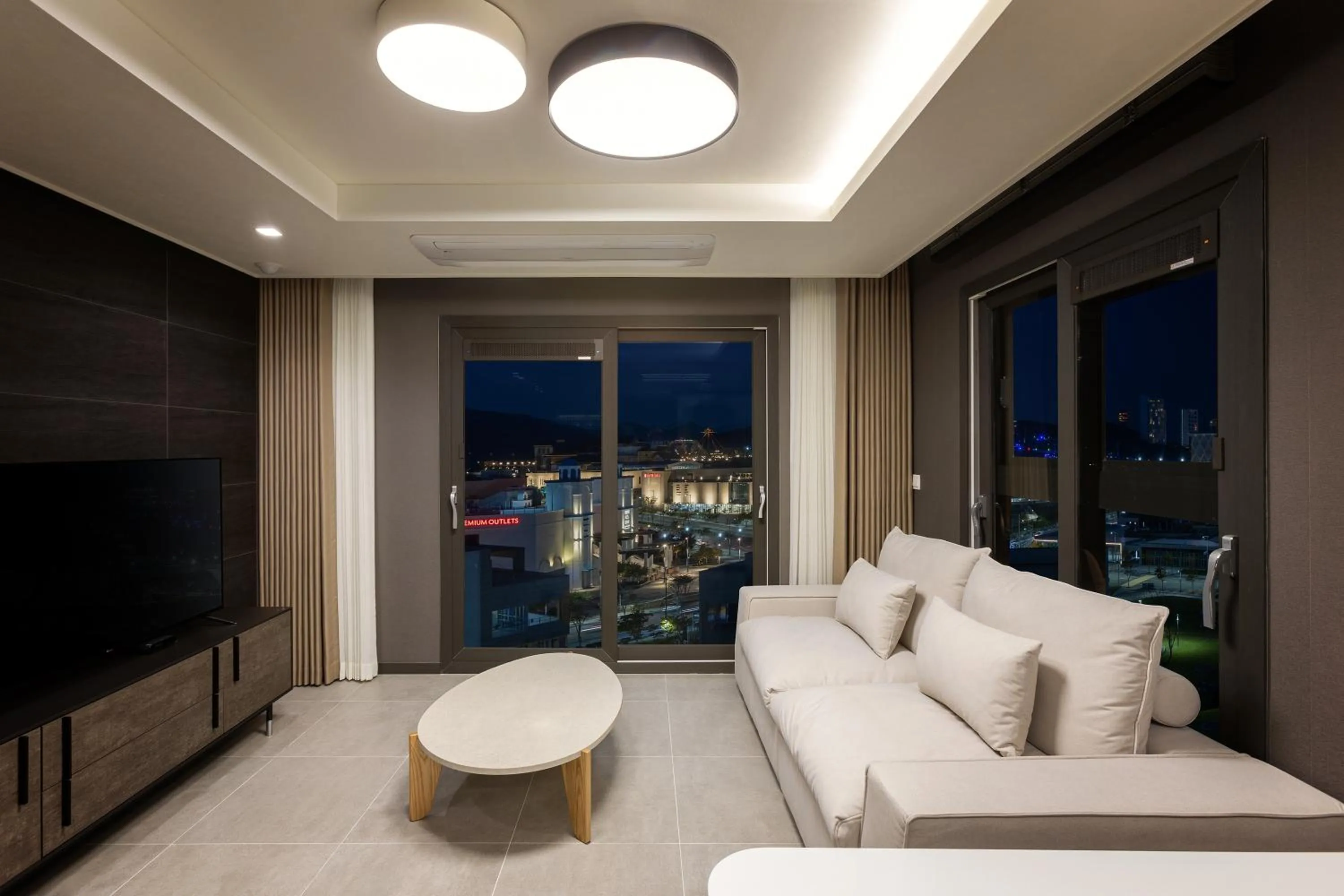 Three-Bedroom Suite in NewCZ Osiria Residence