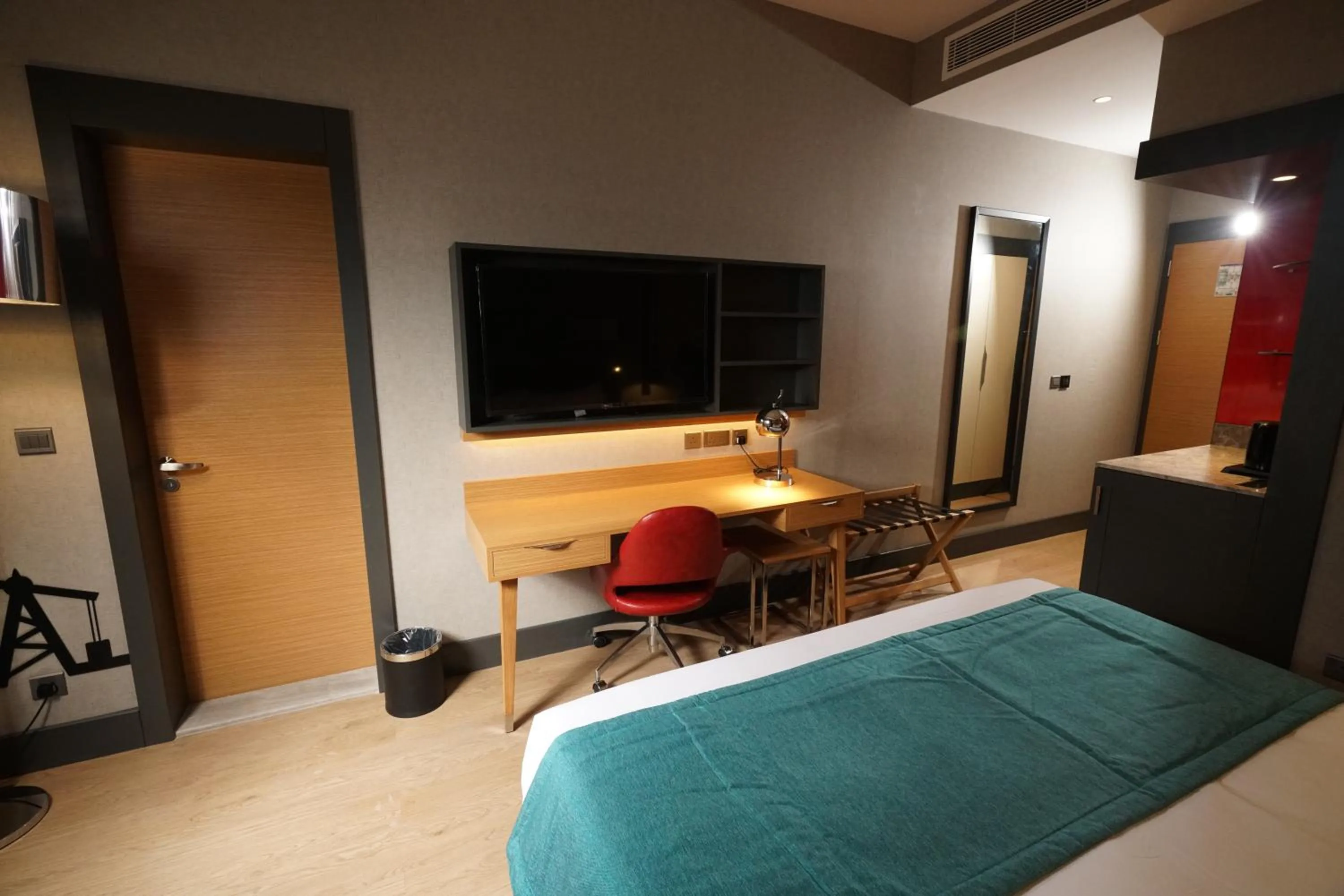 King Room - Mobility Access in Ramada Encore Al Khobar Corniche