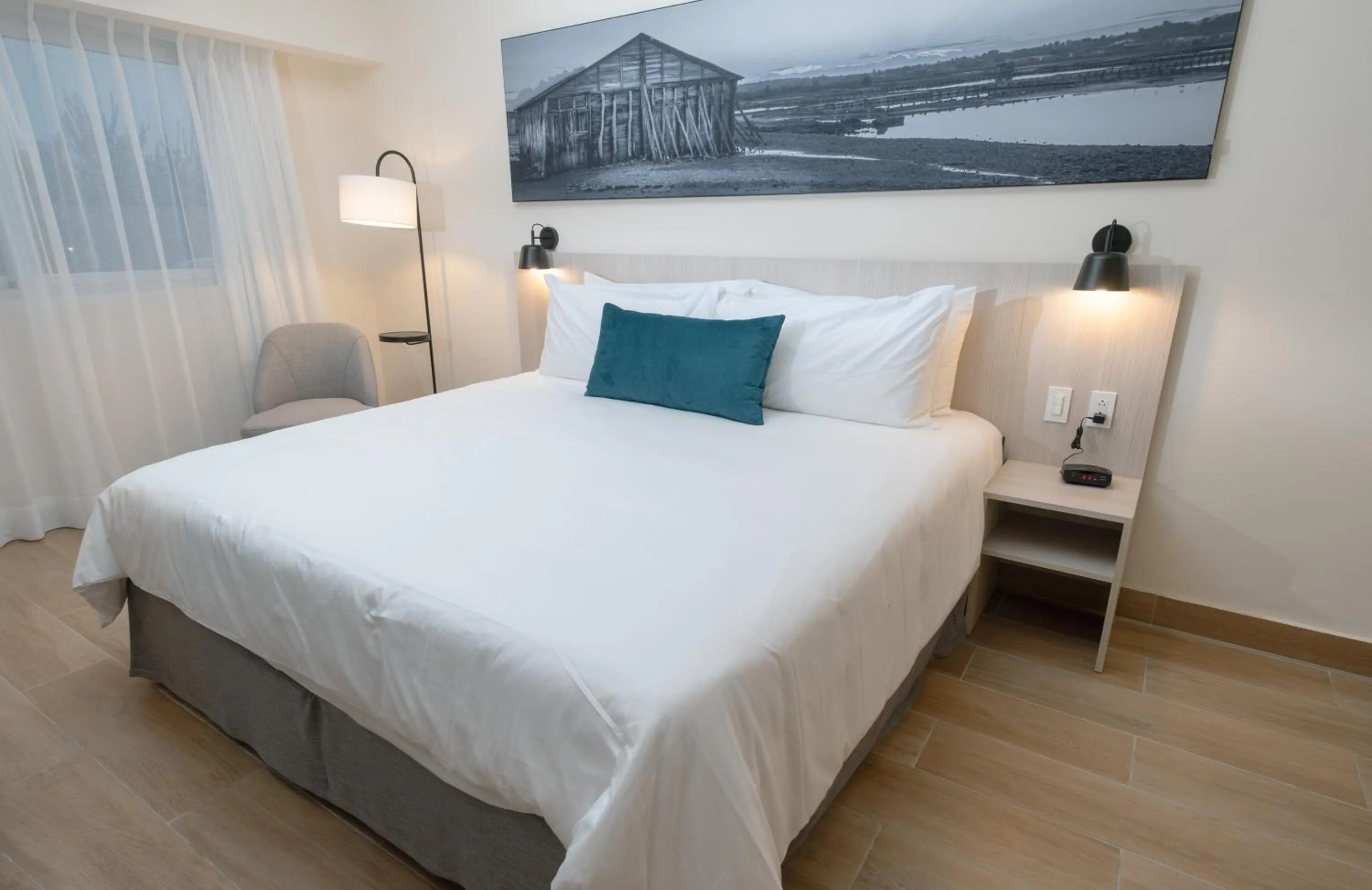 King Room - Mobility Access/Non-Smoking in Wyndham Garden El Morro Montecristi