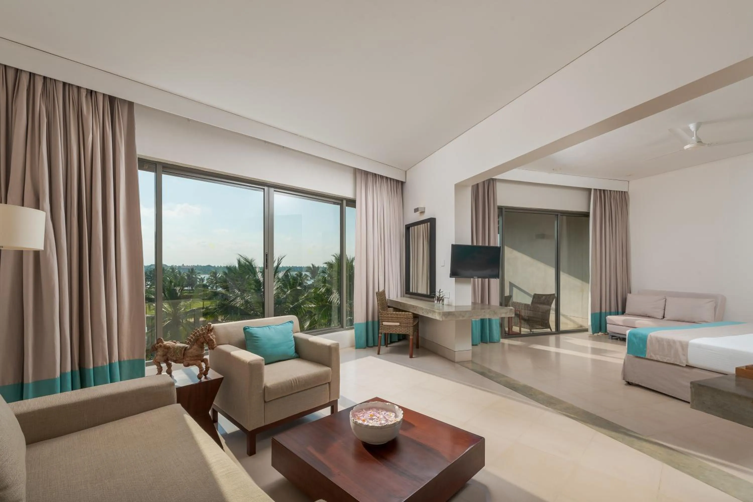 Deluxe Suite in Amaya Beach Passikudah