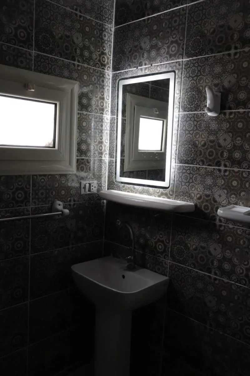 Deluxe Single Room in Magic Hotel