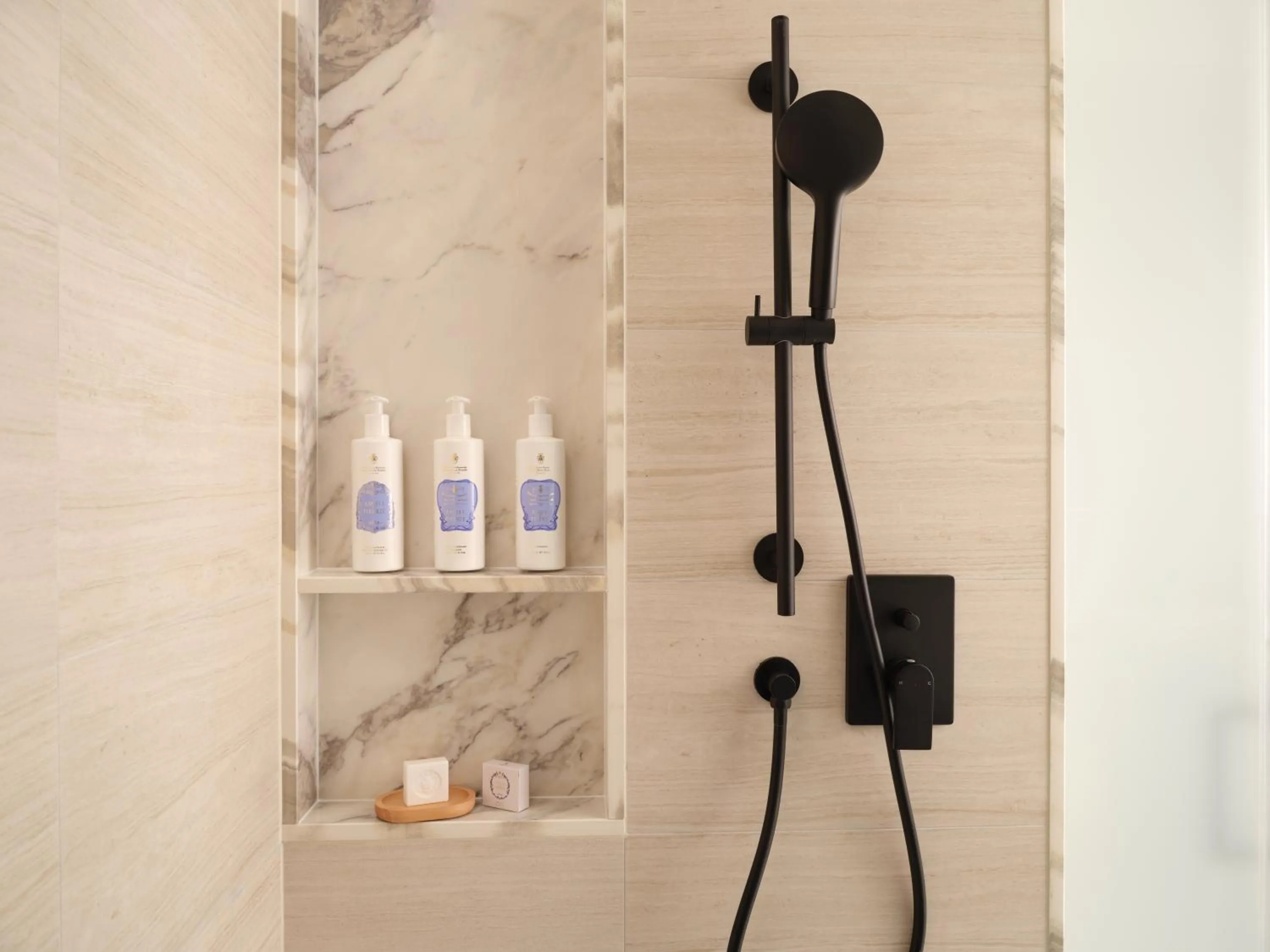 [Forest Tower] Deluxe King with Chef’s Kitchen for 2 - 3rd session in INSPIRE Entertainment Resort