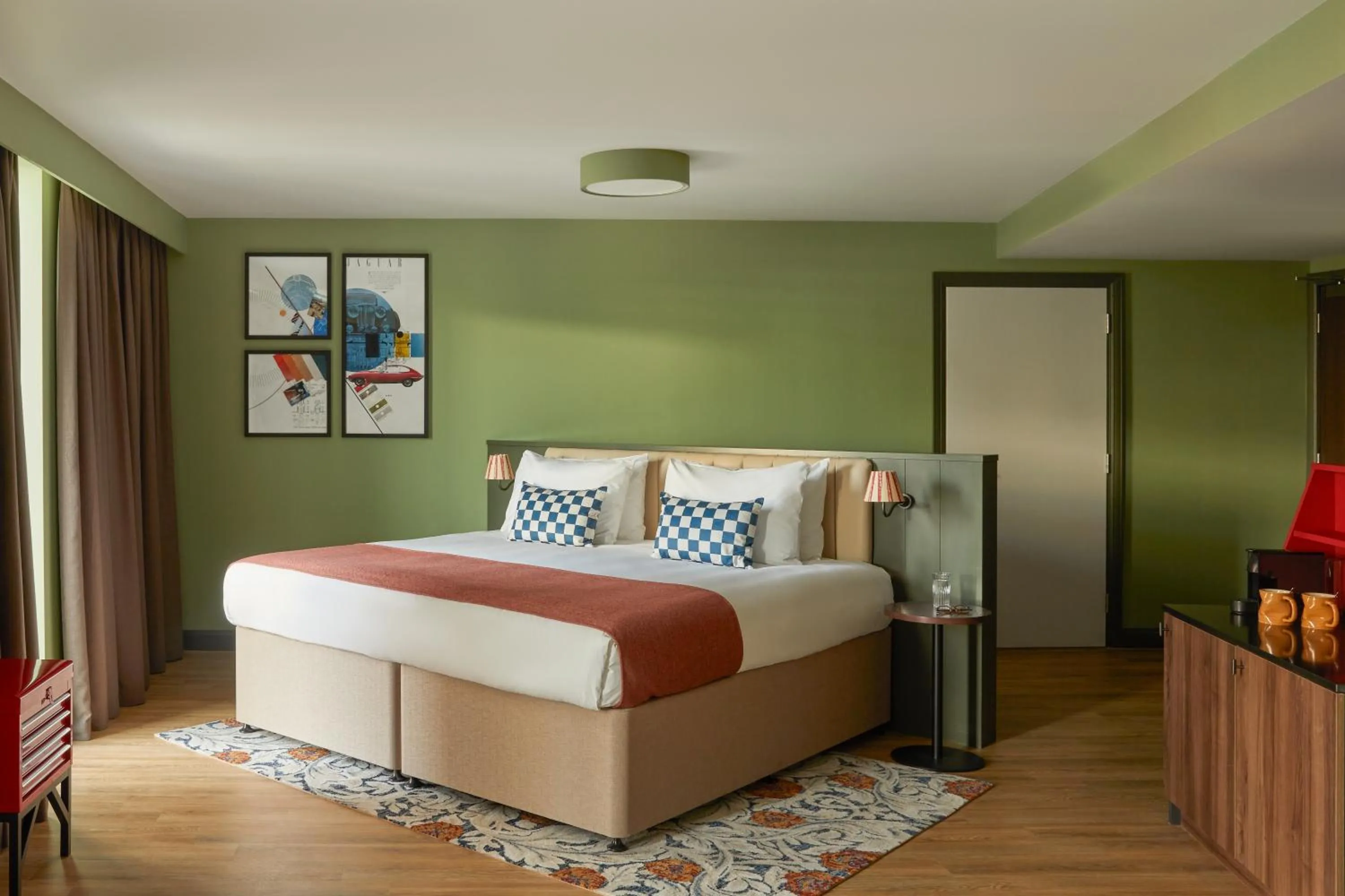 Super King Suite in Hotel Indigo Coventry by IHG