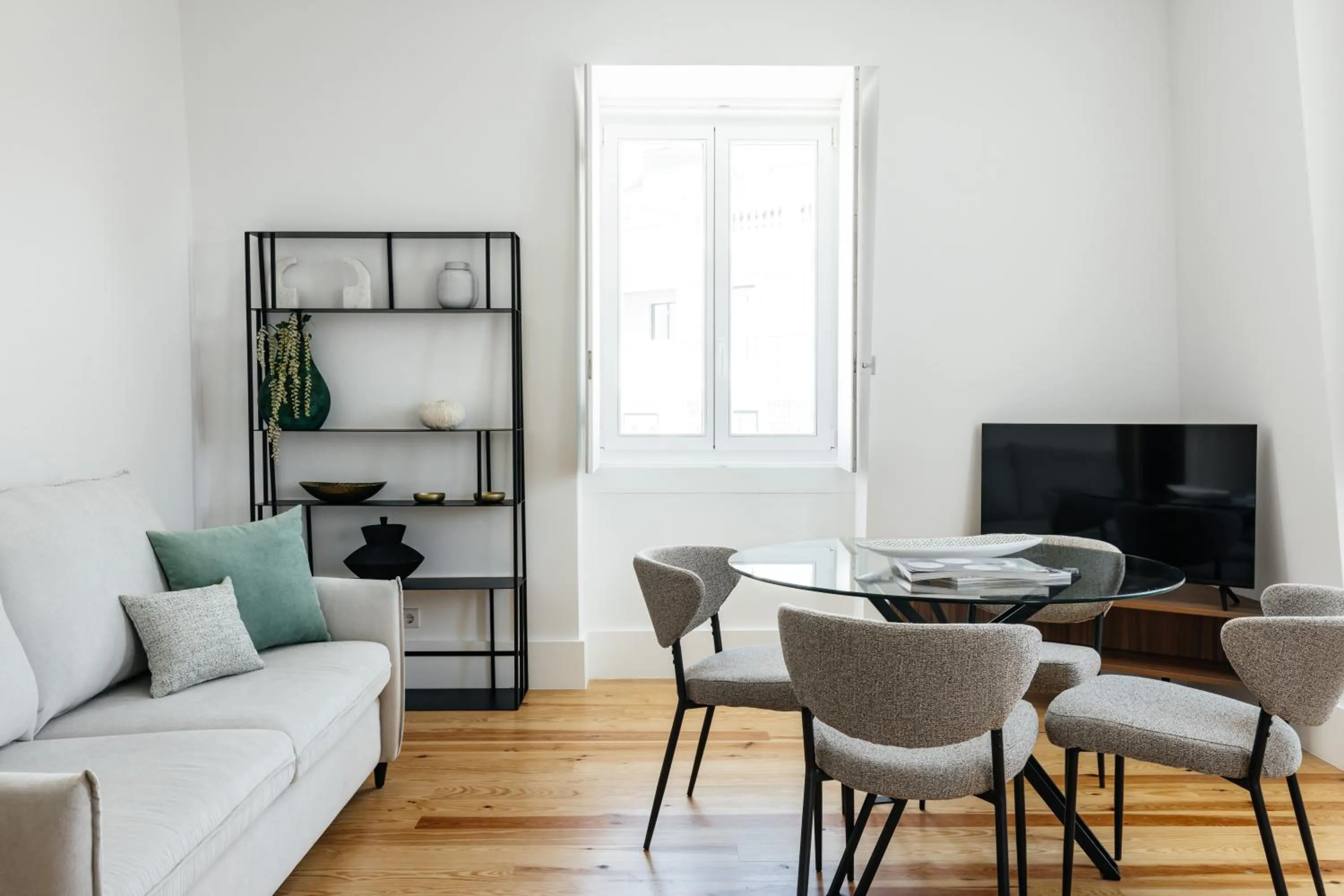 One-Bedroom Apartment in The House on the Pink Street in Lisbon