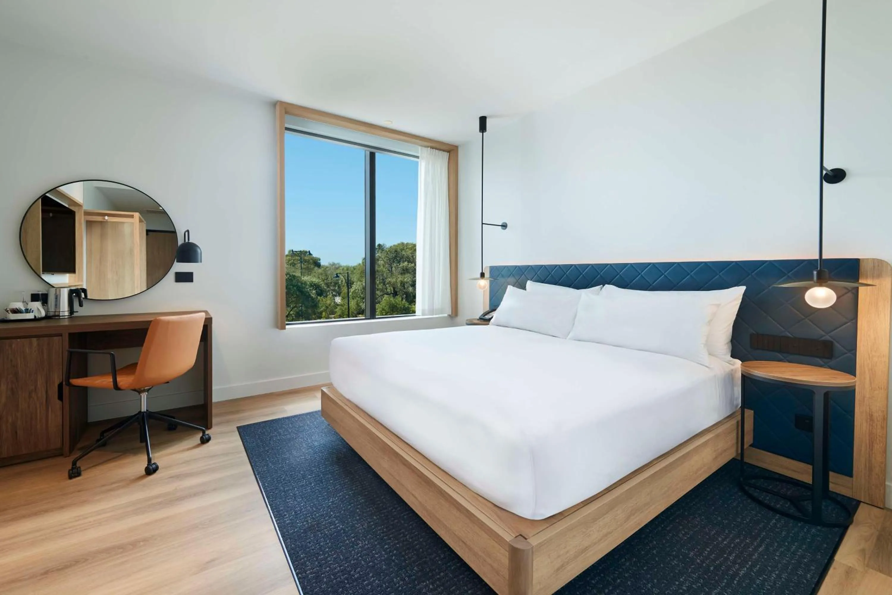 King Room - Mobility Accessible  in Hilton Garden Inn Busselton