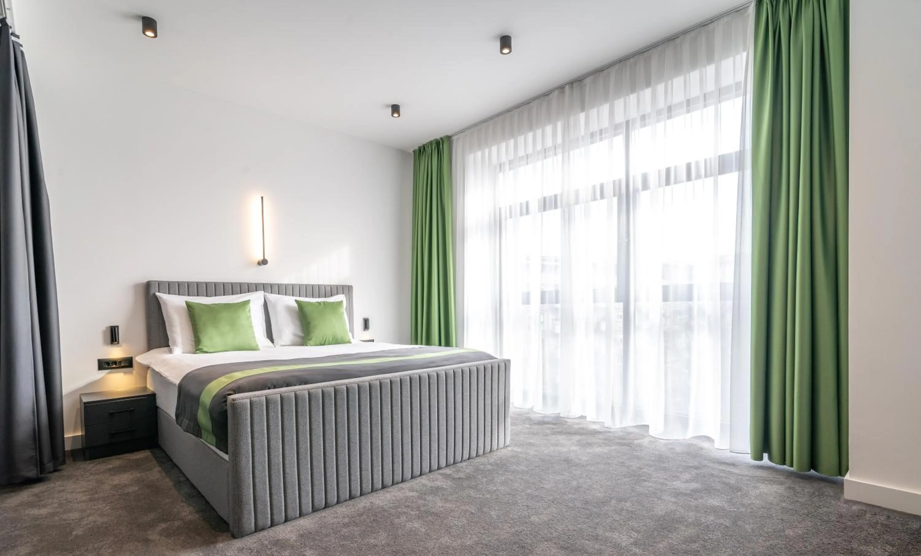 Superior King Suite in City Joy - sports Center Tasmajdan