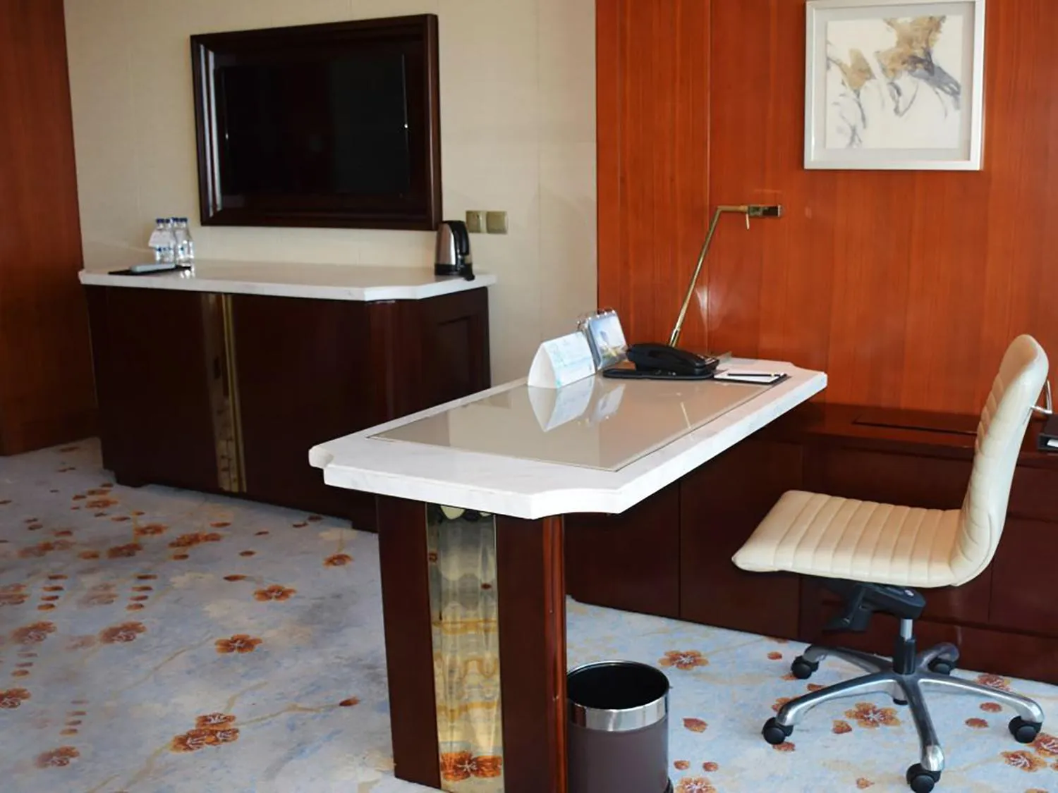 Deluxe Twin Room with Sea View in Shangri-La Qinhuangdao