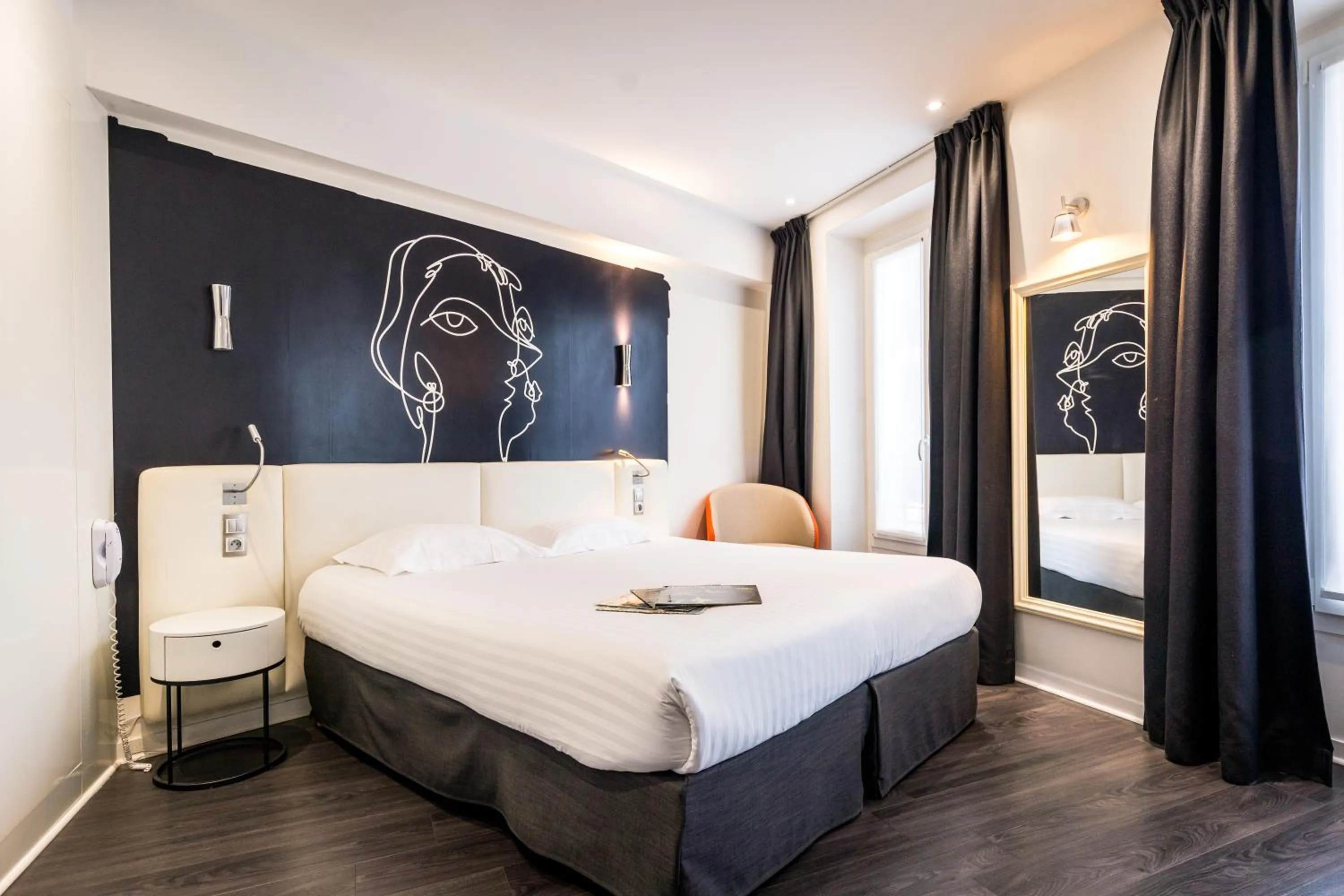 Double Room in Hôtel Montparnasse Saint Germain