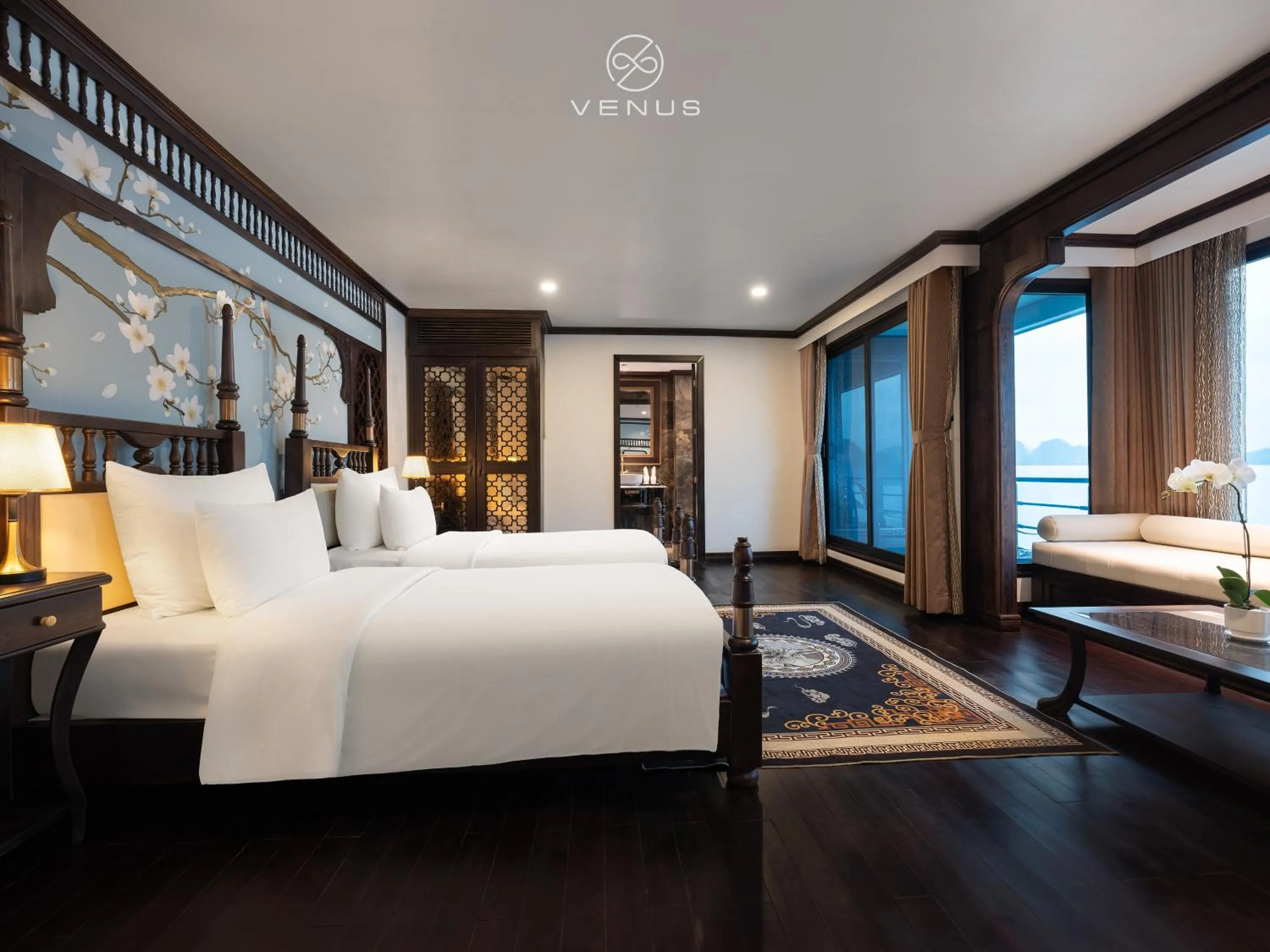 Executive Suite with Balcony and Bathtub - single occupancy in Venus Cruises Halong Bay