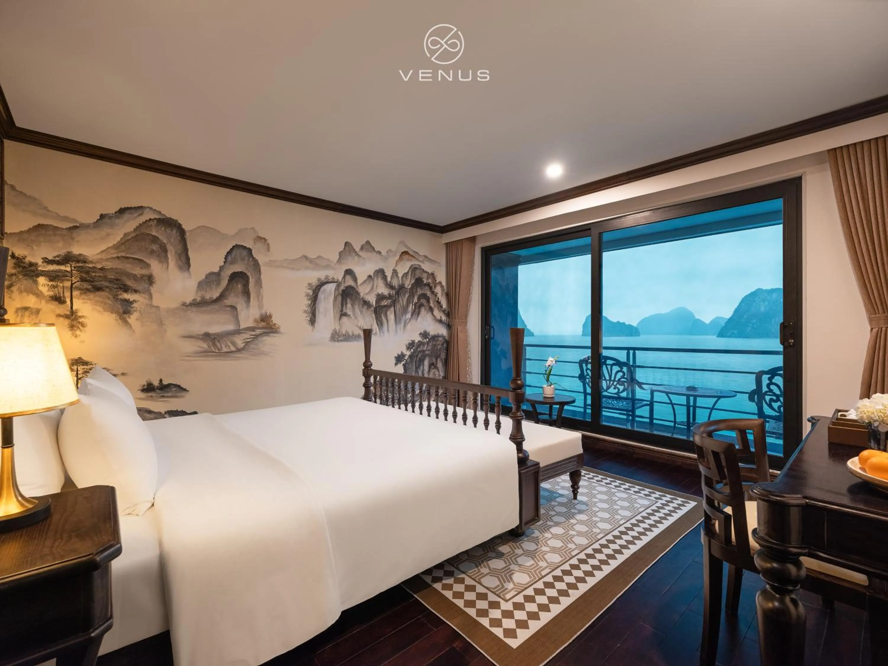 Senior Suite with Balcony and Bathtub - single occupancy in Venus Cruises Halong Bay by Venus Group