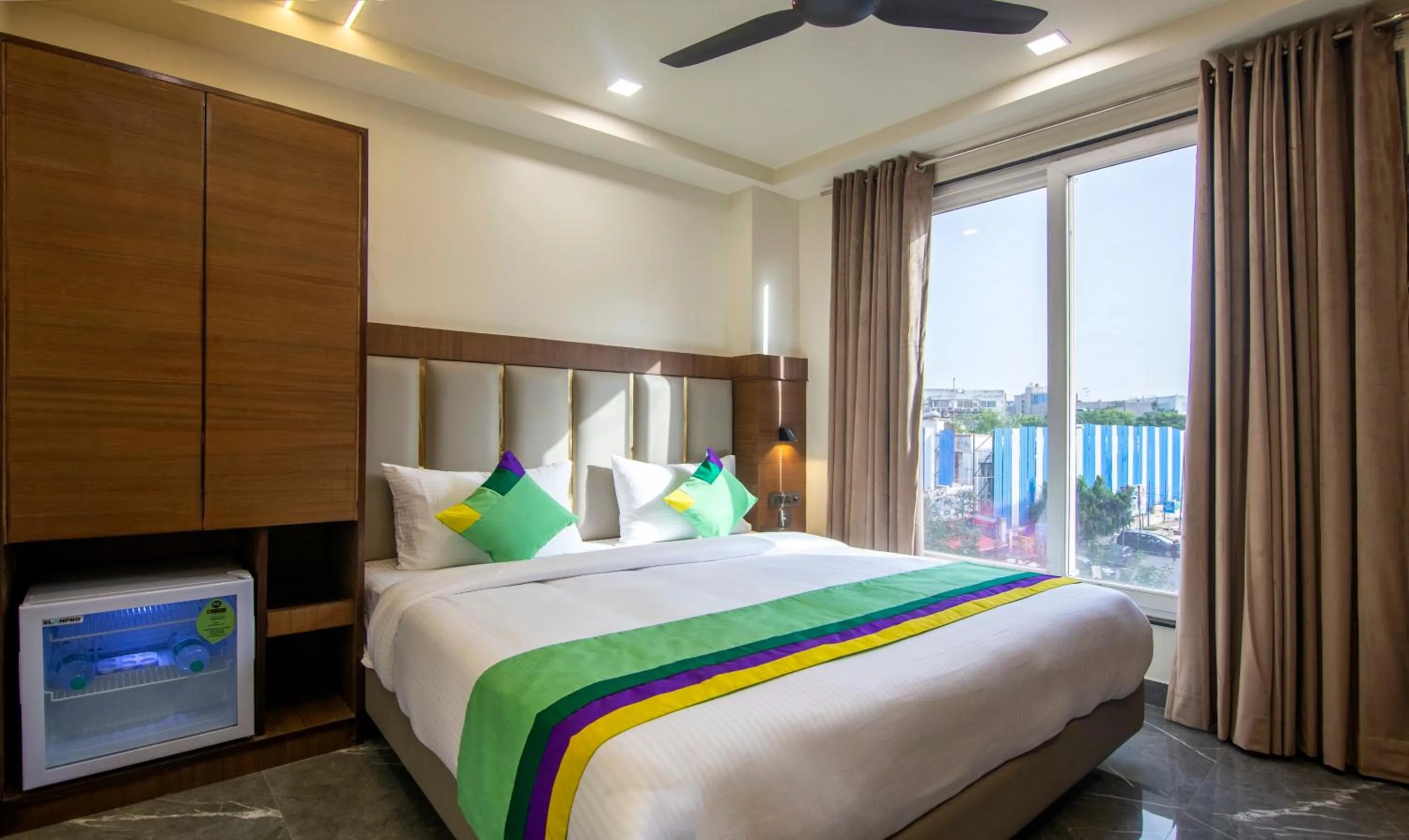 Standard Double Room - single occupancy in Treebo Royal Comfort