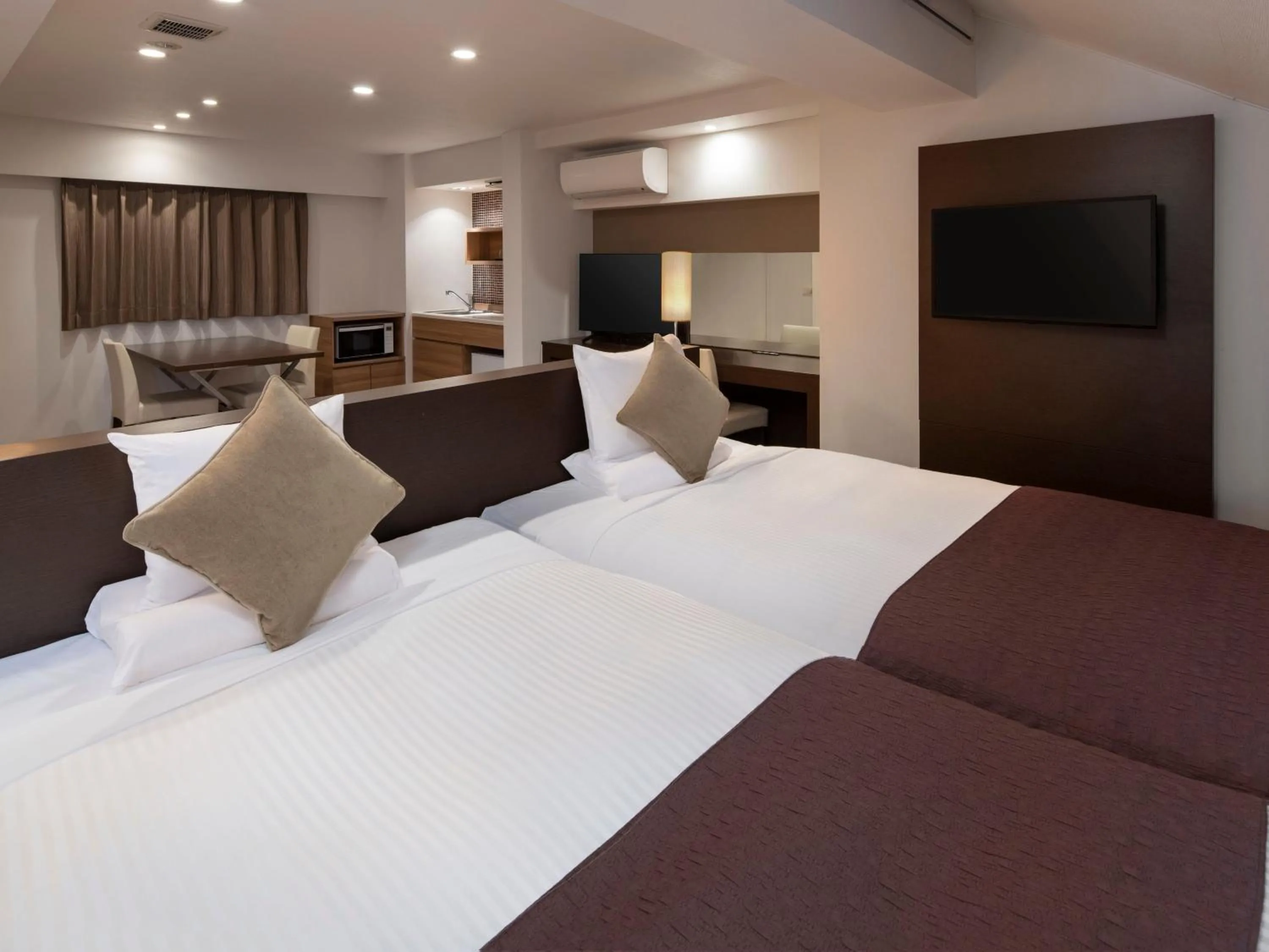 Deluxe Twin with Kitchen - House Keeping is Optional with Additional Cost in FLEXSTAY INN Iidabashi