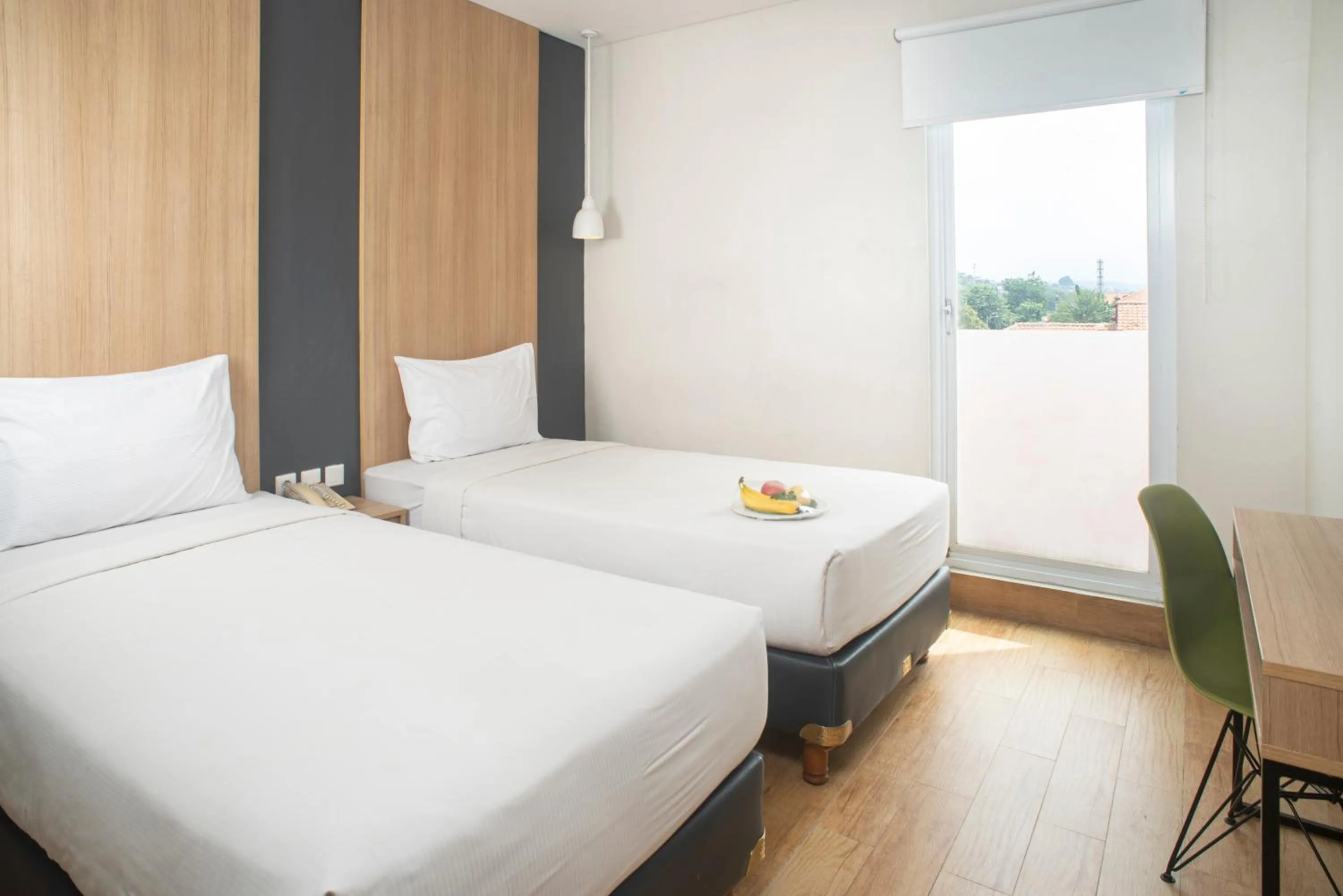 Superior Twin Room in Hotel Citradream Semarang