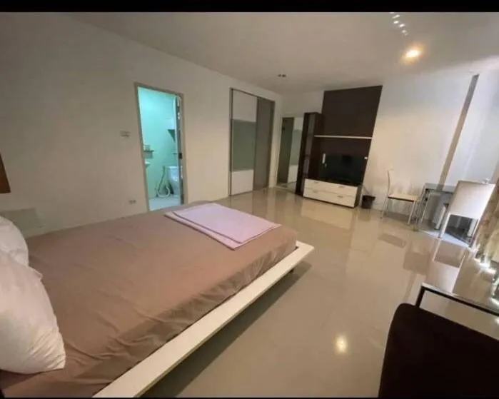 Double Room with Shared Toilet in BKK TEAK Hostel