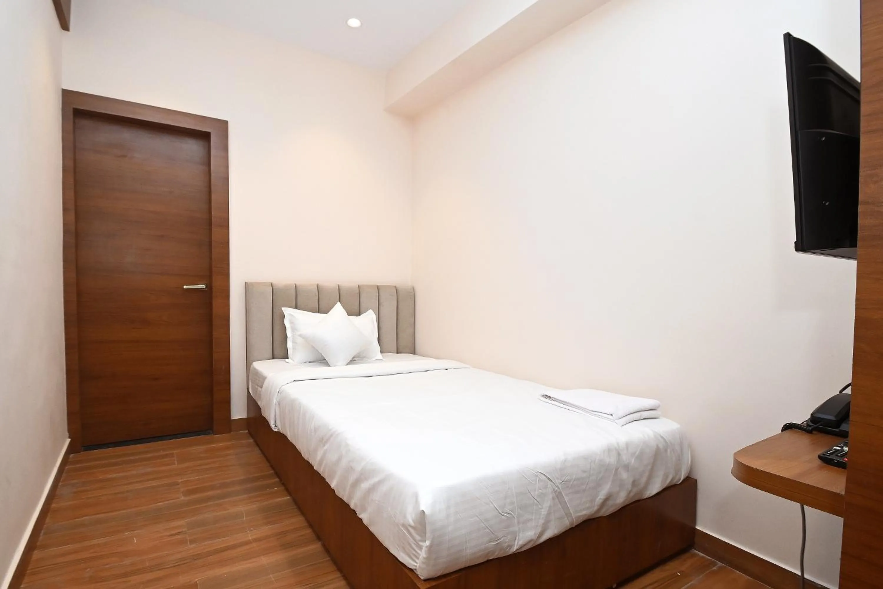Standard Single Room - single occupancy in Hotel Blue Sapphire