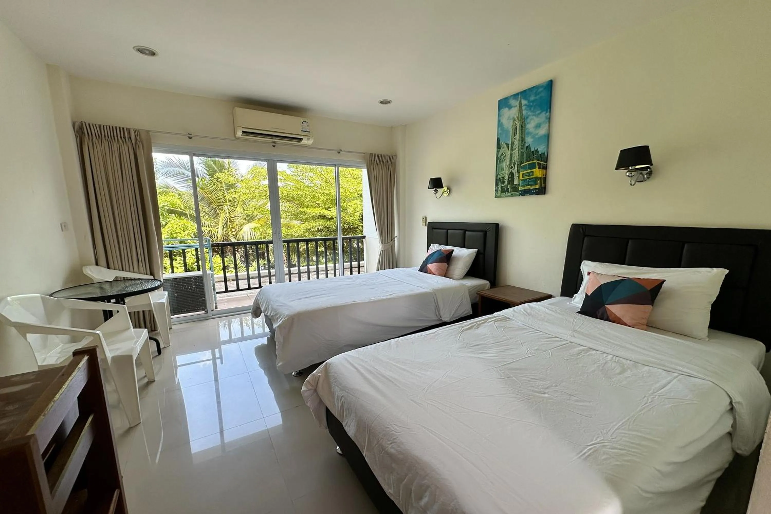 Twin Room in Choengmon Residence